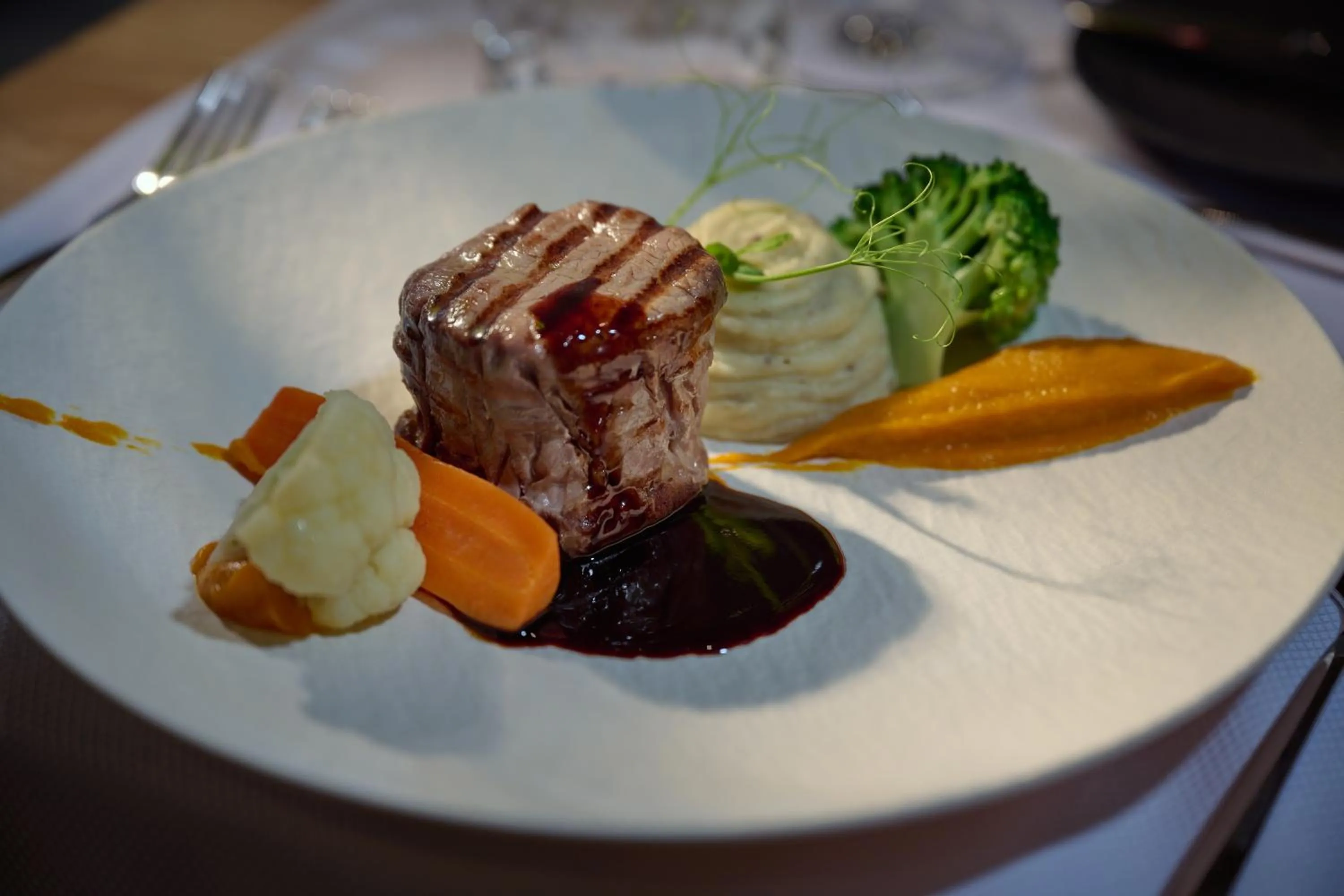 Food and drinks in Triangel Boutique Hotel