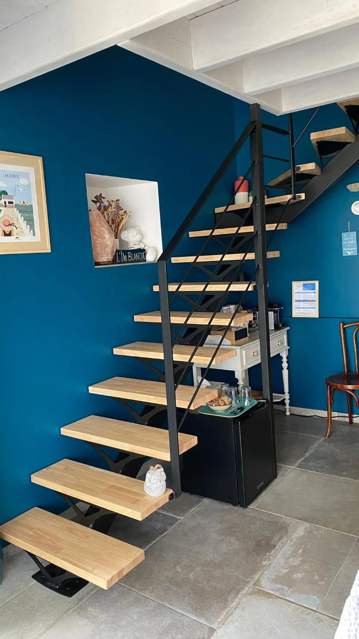 Photo of the whole room in L’ARDOISIÈRE, maison d’hôtes et d’amis