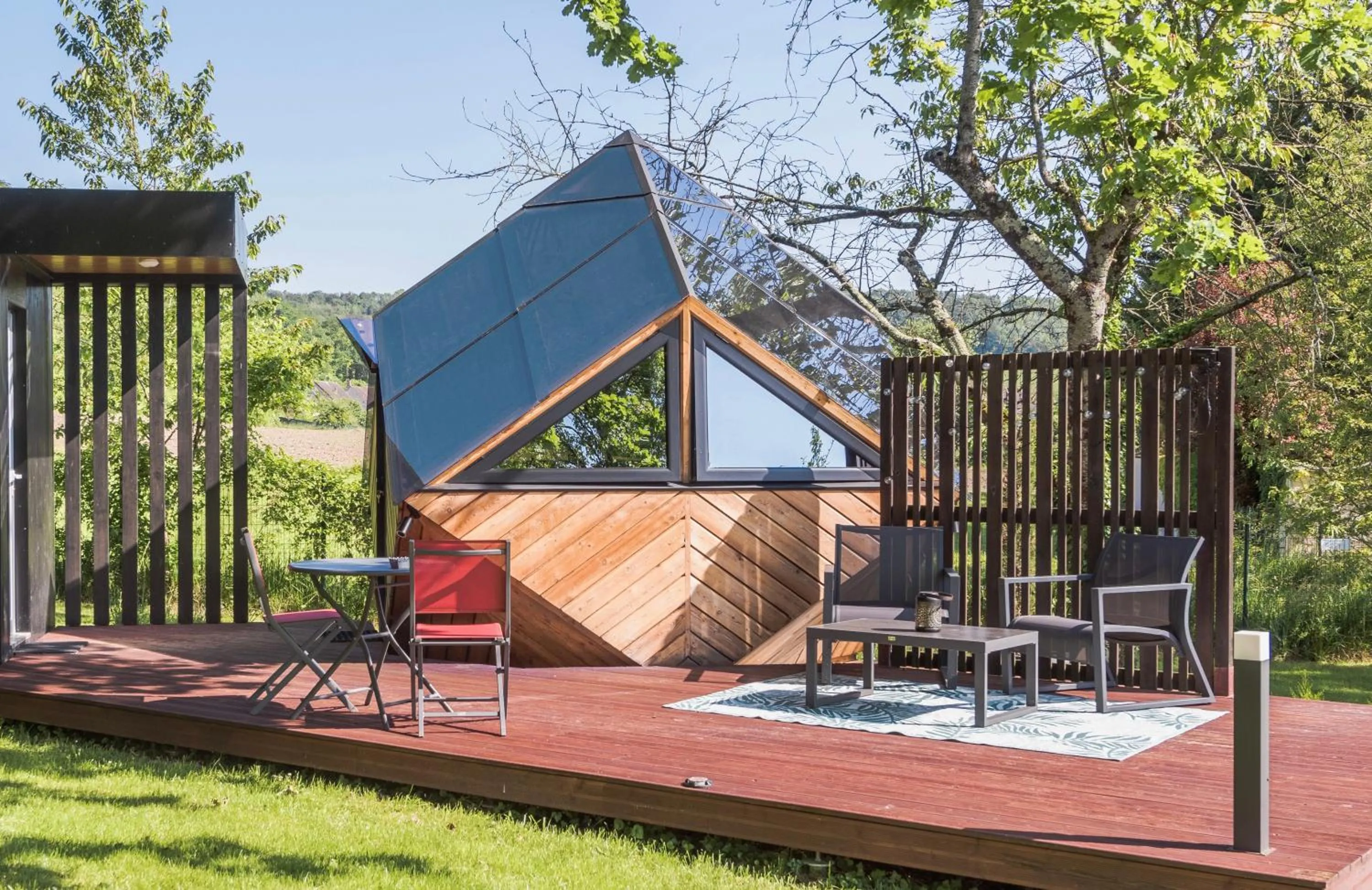 Property building in LA RÉSERVE DE L'AUBE - Hébergements insolites Luxe et Design