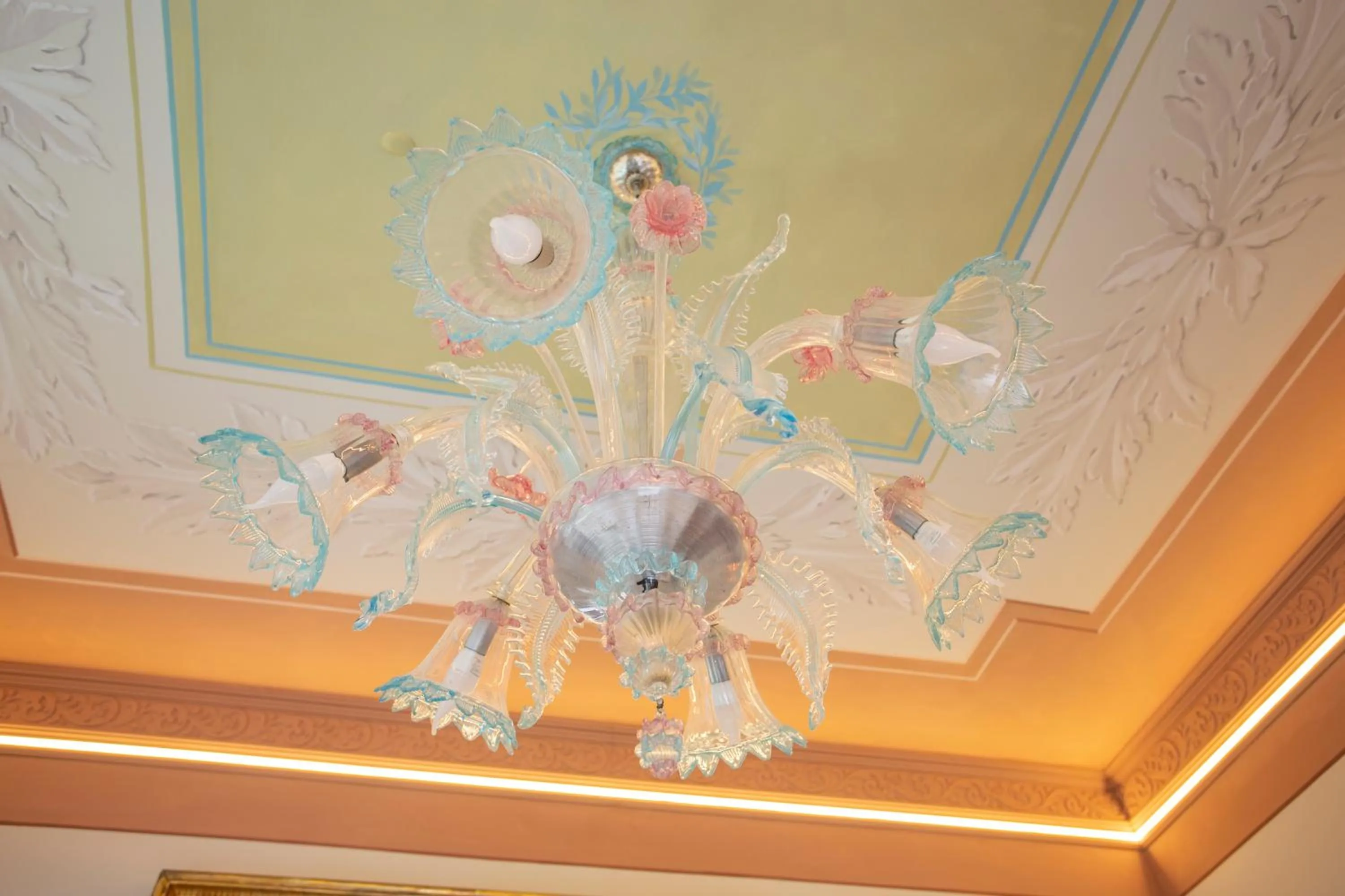 Decorative detail in Villa Tortorelli