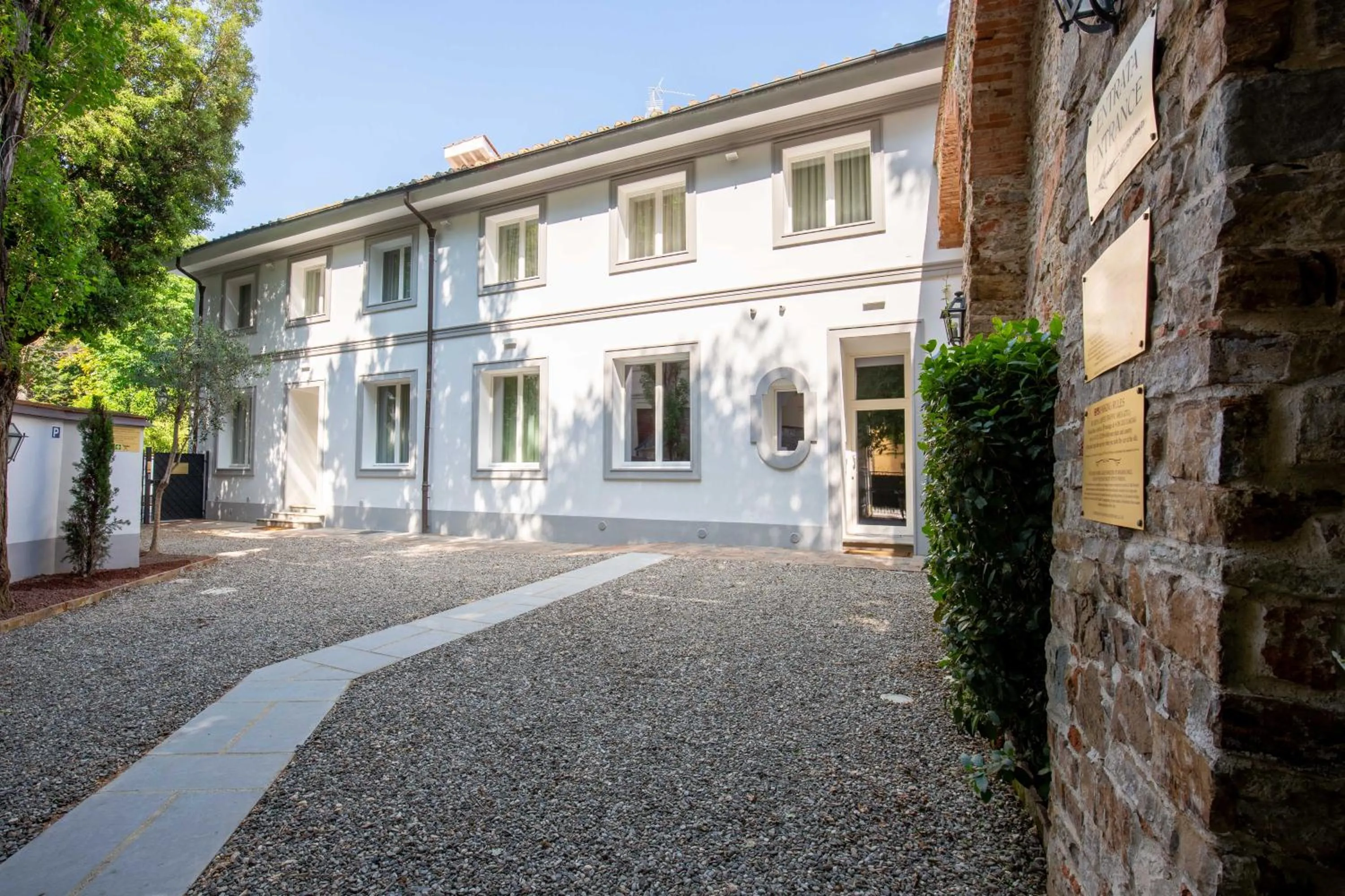 Facade/entrance in Villa Tortorelli