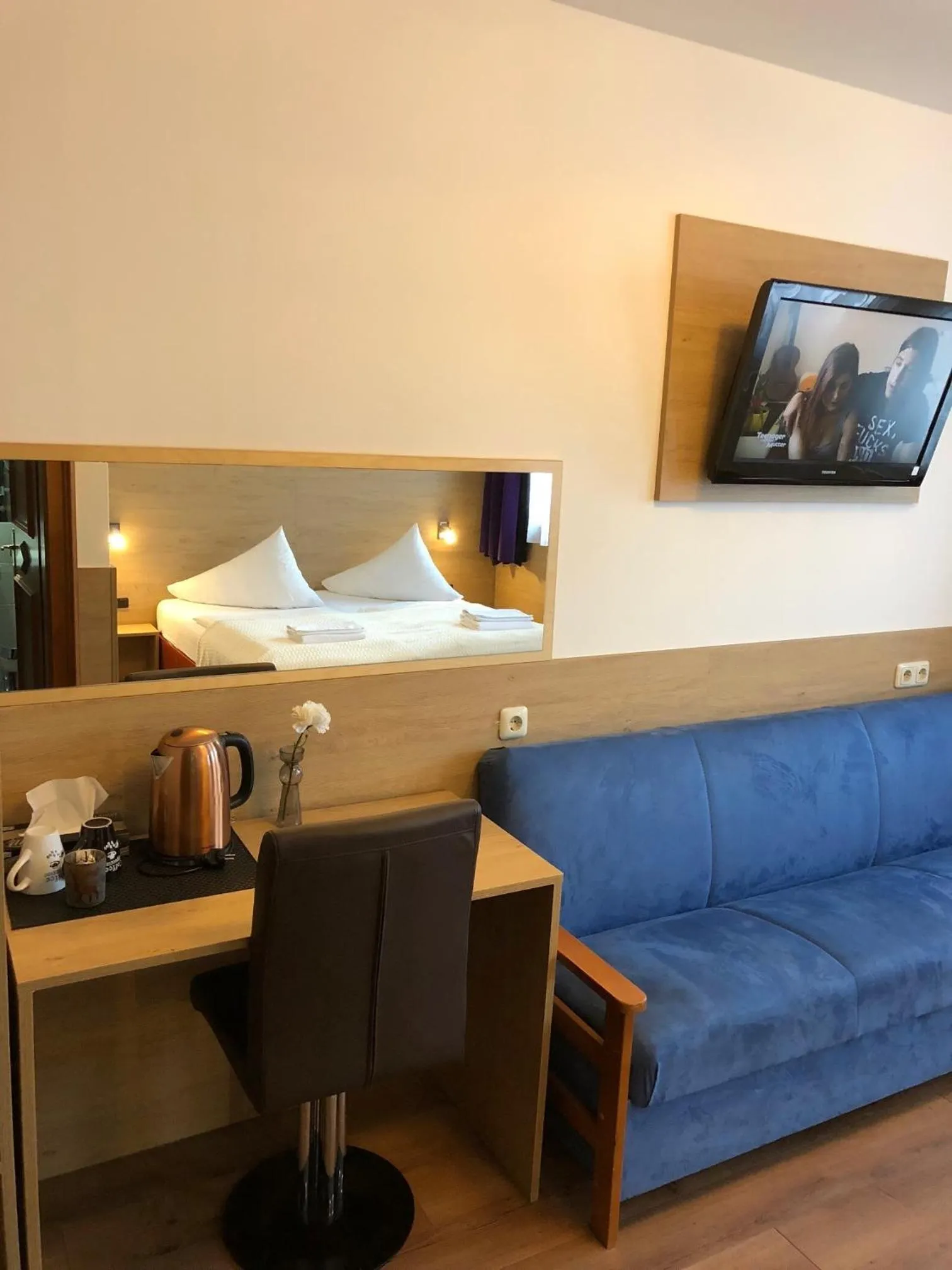 Photo of the whole room, Bed in Hotel Vogelweiderhof