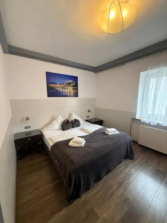 Photo of the whole room, Bed in Hotel Vogelweiderhof