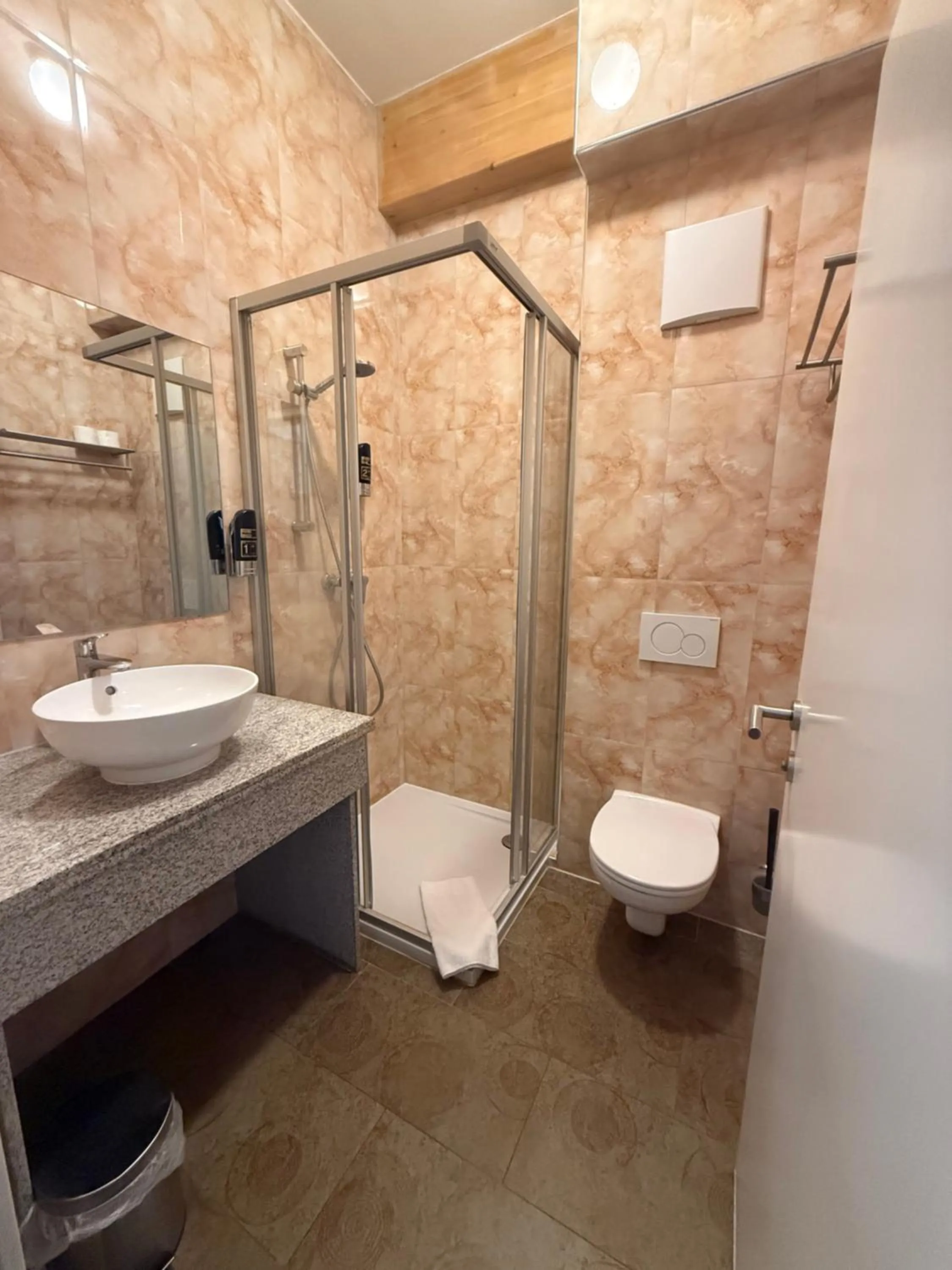 Shower in Hotel Vogelweiderhof