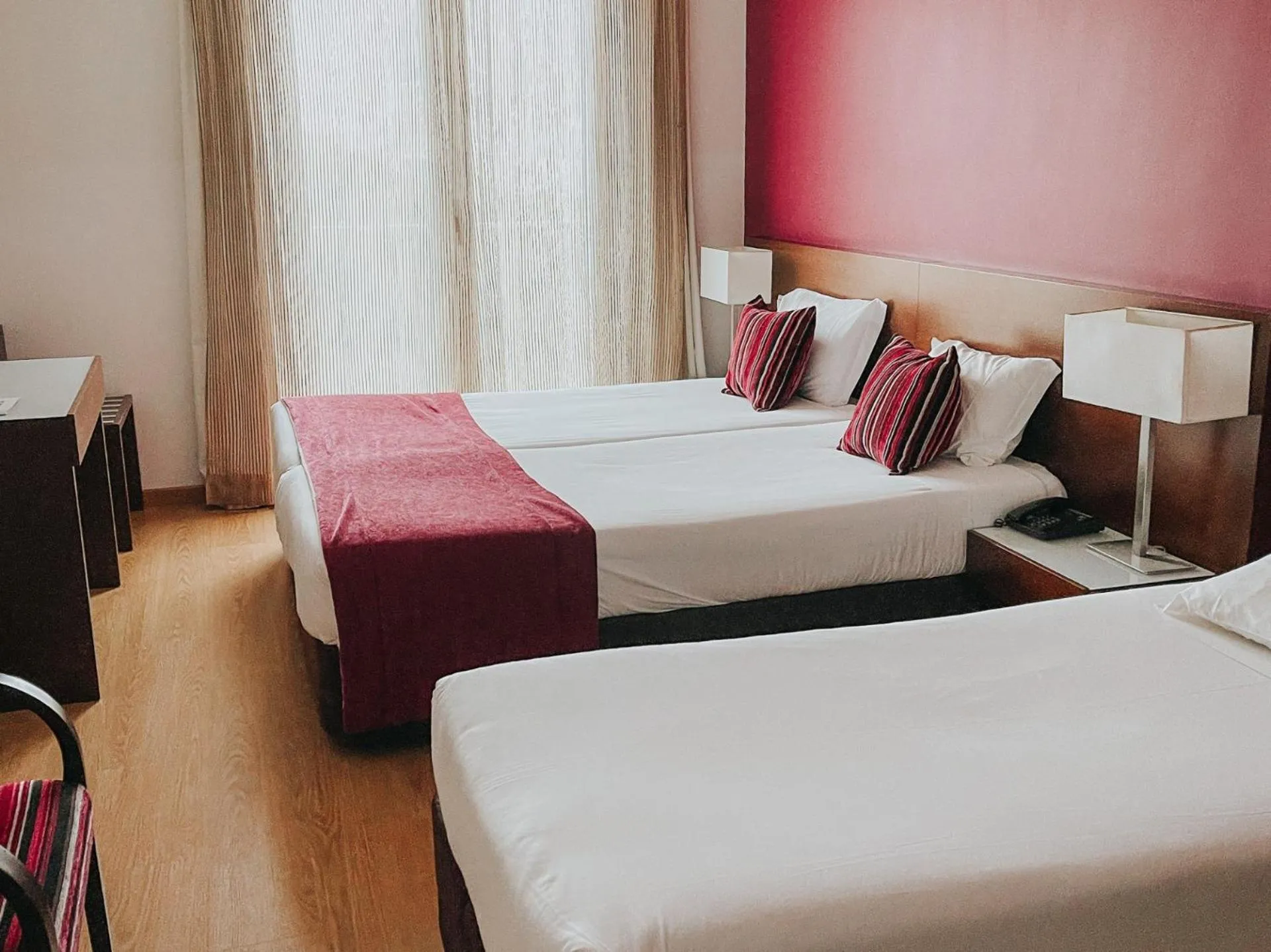 Bedroom, Bed in Hotel Coroa de Fátima