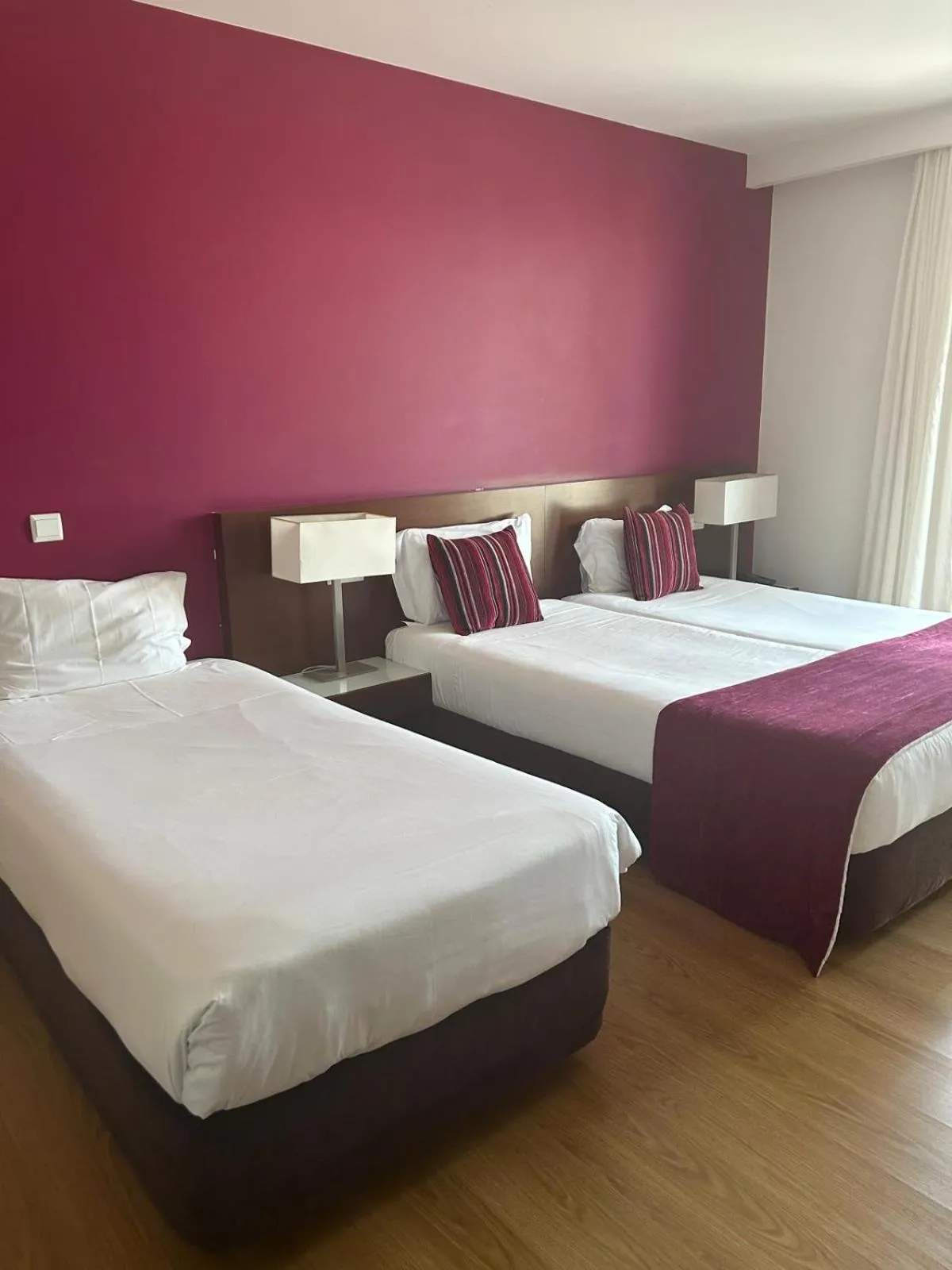 Bedroom, Bed in Hotel Coroa de Fátima