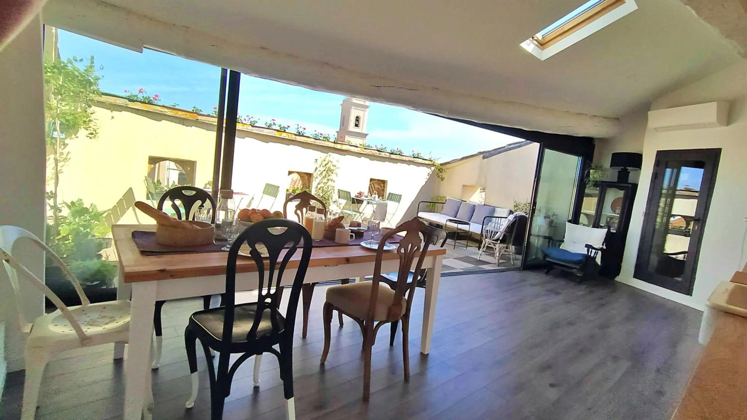 Kitchen or kitchenette in Le Prince - Maison d'hôtes