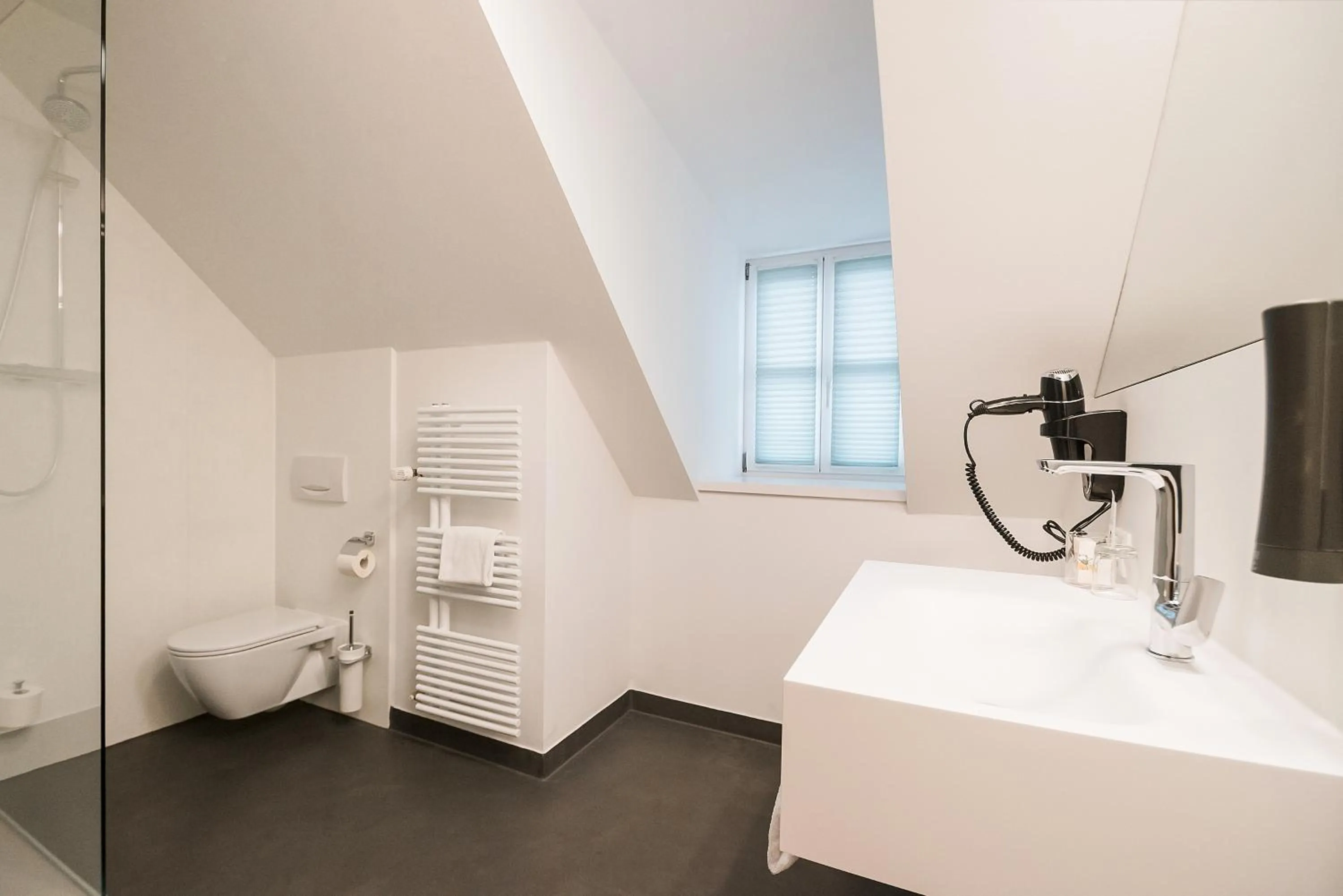 Bathroom in Hotel Landgasthof Zur Post