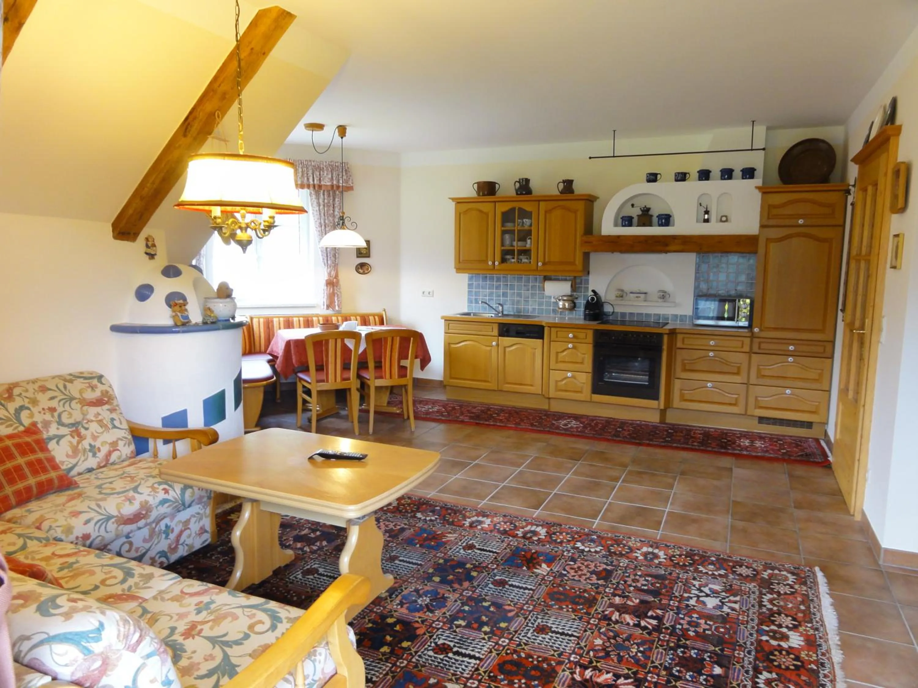 Kitchen or kitchenette in Familiengasthof Maier