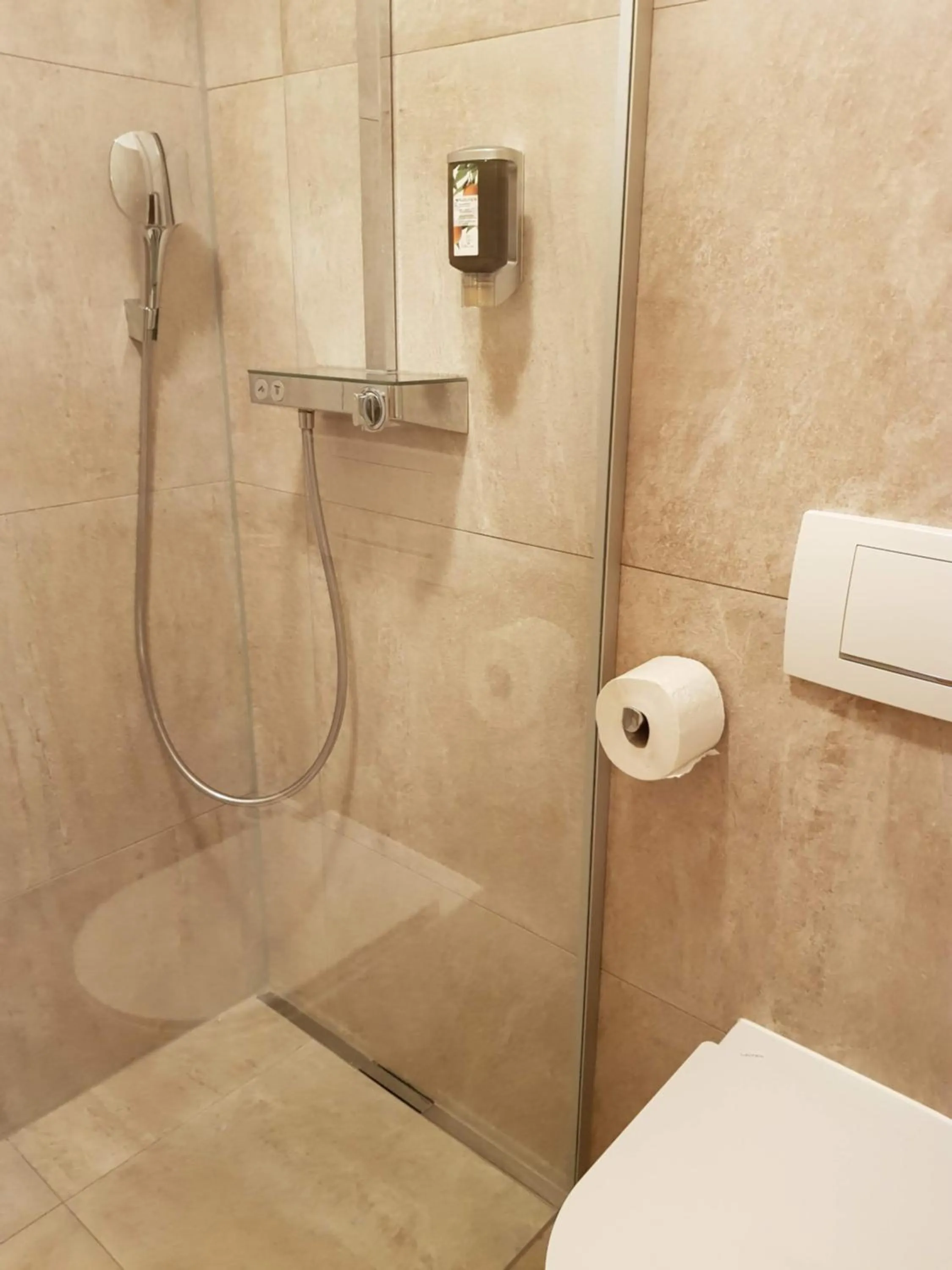 Bathroom in Familiengasthof Maier