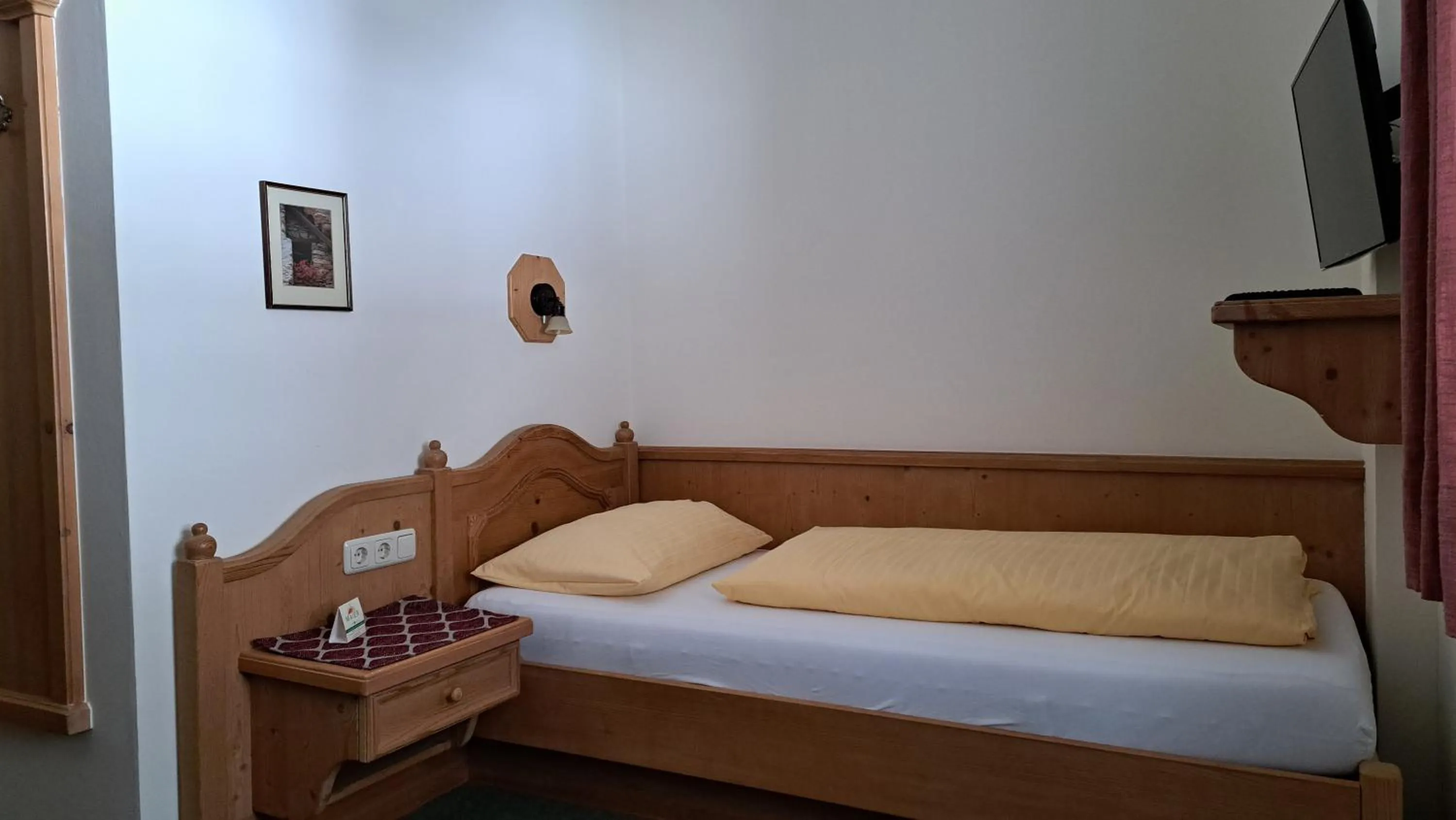 Bed in Familiengasthof Maier