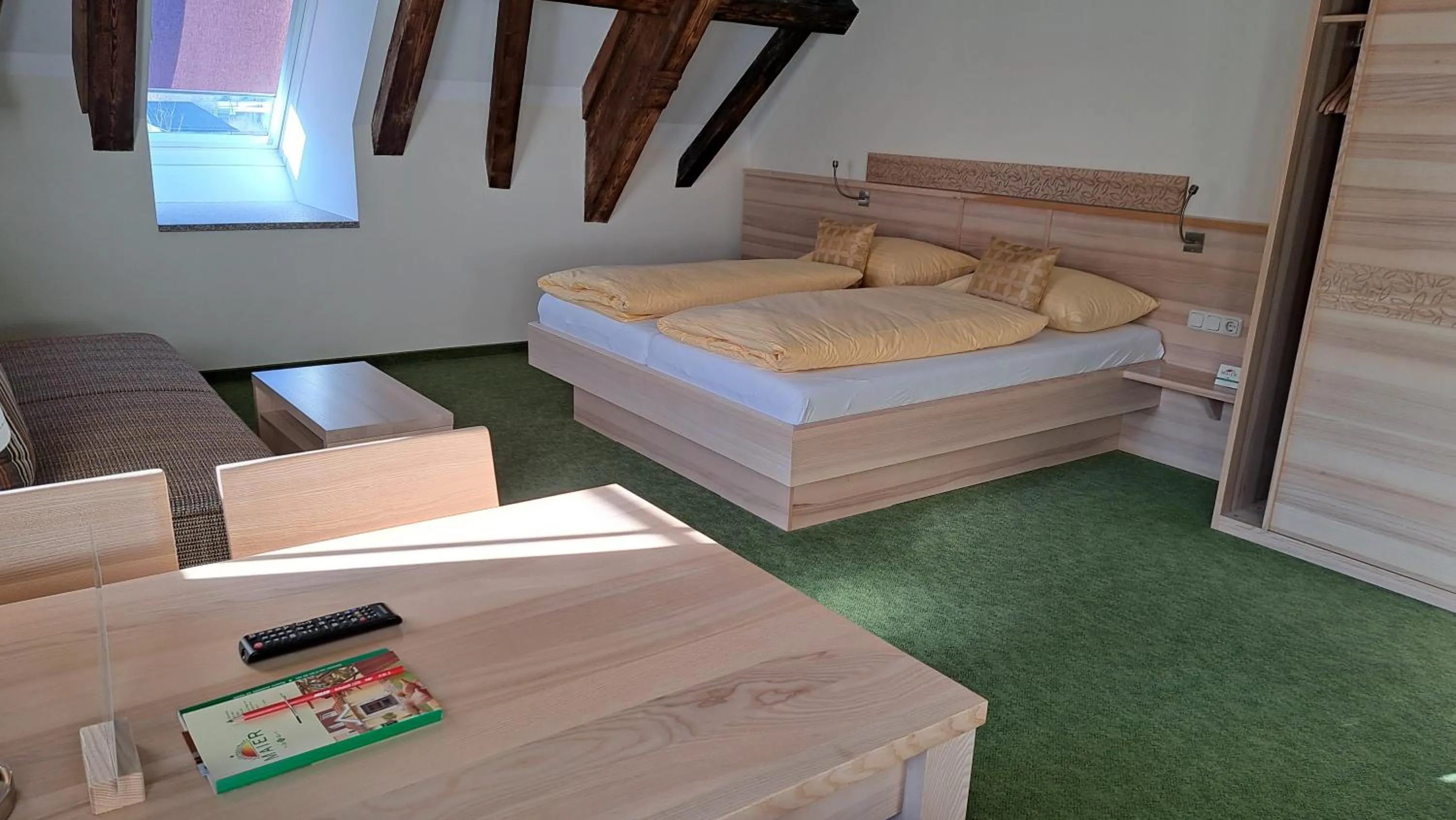 Photo of the whole room, Bed in Familiengasthof Maier