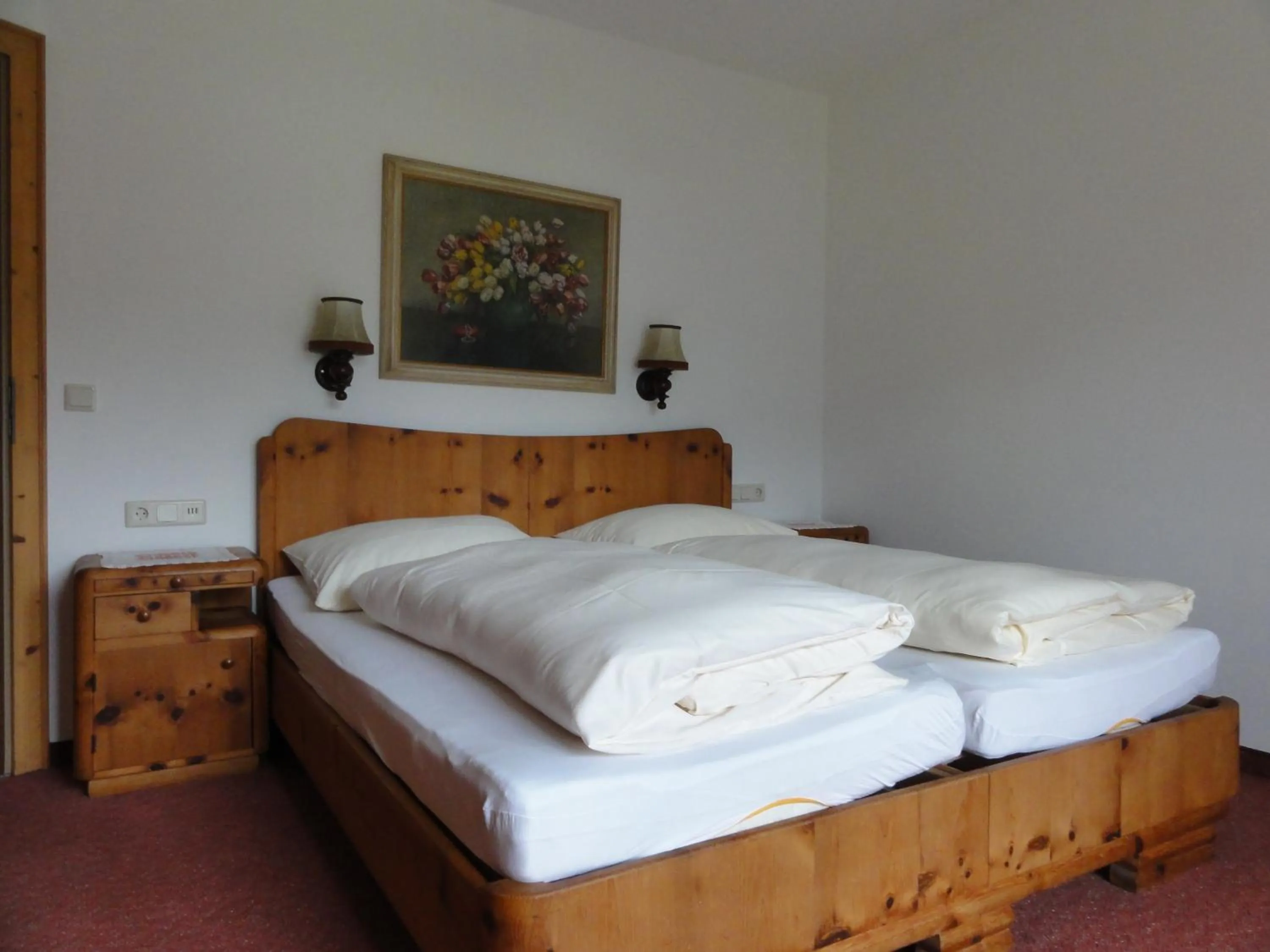 Bedroom, Bed in Familiengasthof Maier