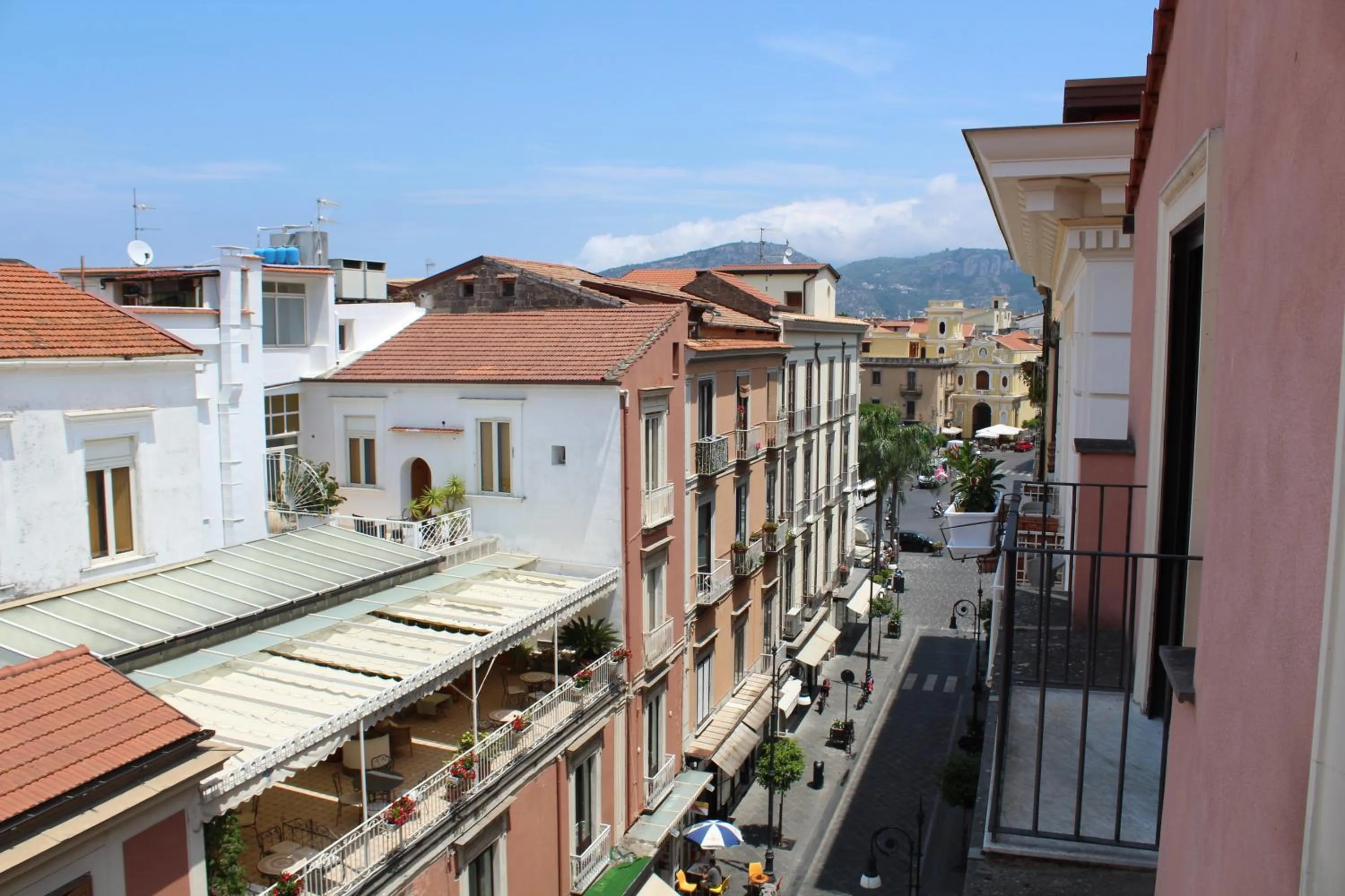 Neighbourhood in Margiò House