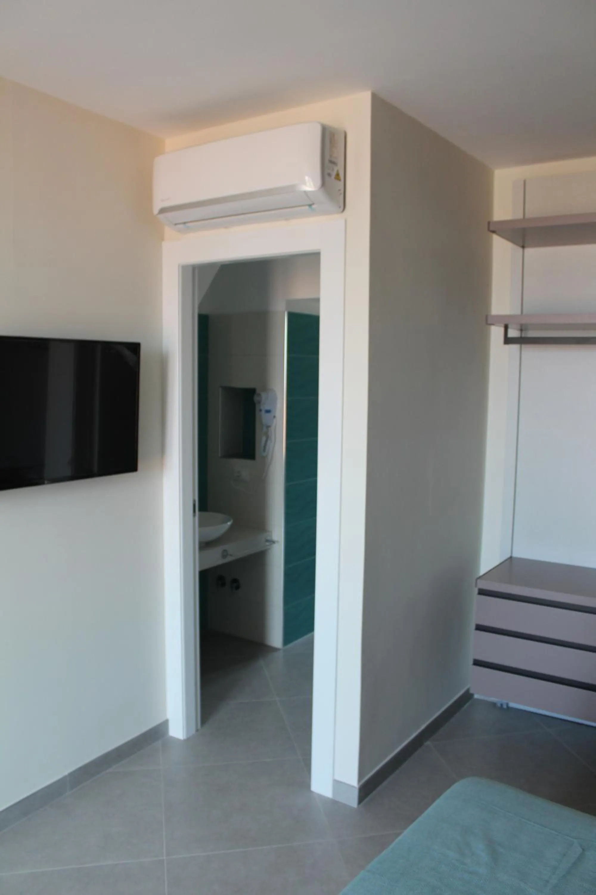 Photo of the whole room, Bed in Margiò House