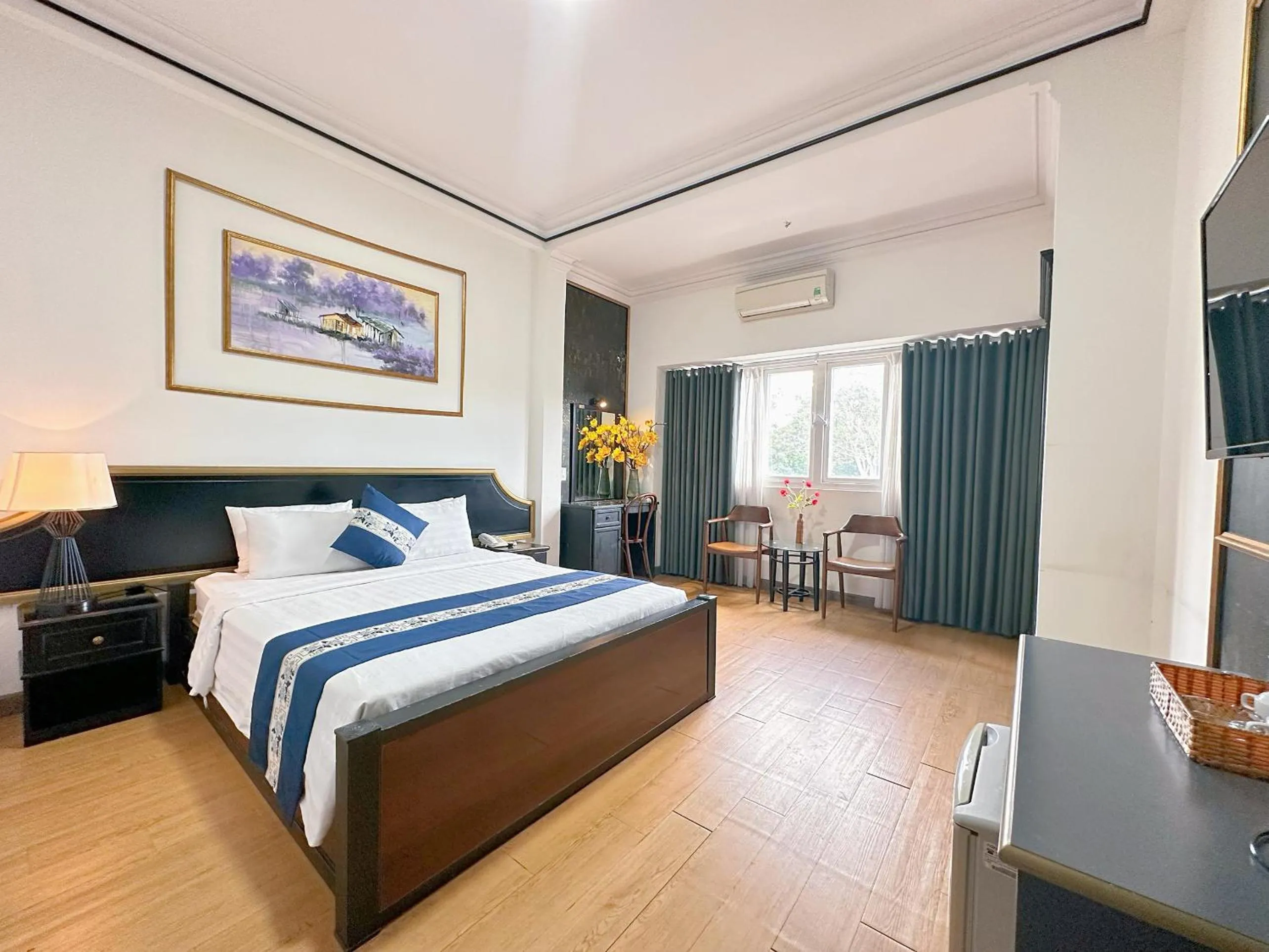 Property building, Bed in New Star Inn Boutique Hotel-Near Bến Thành Market