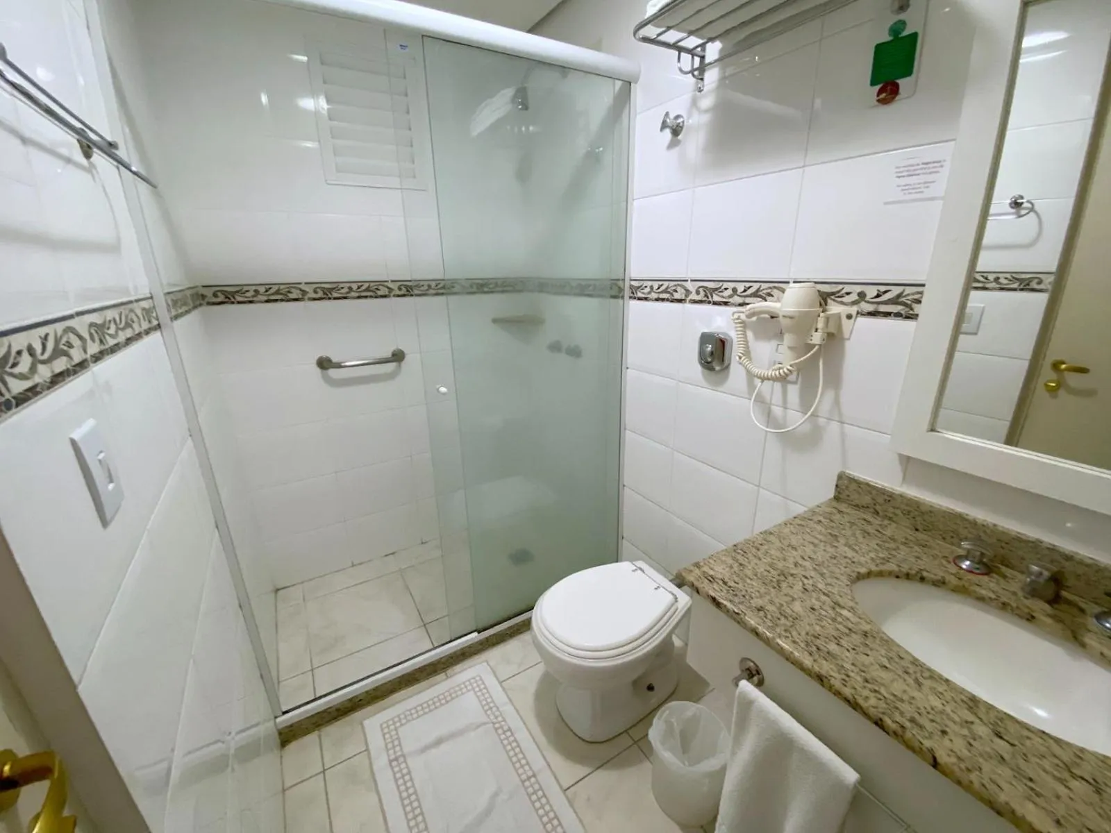 Bathroom in Altadomo Hotel