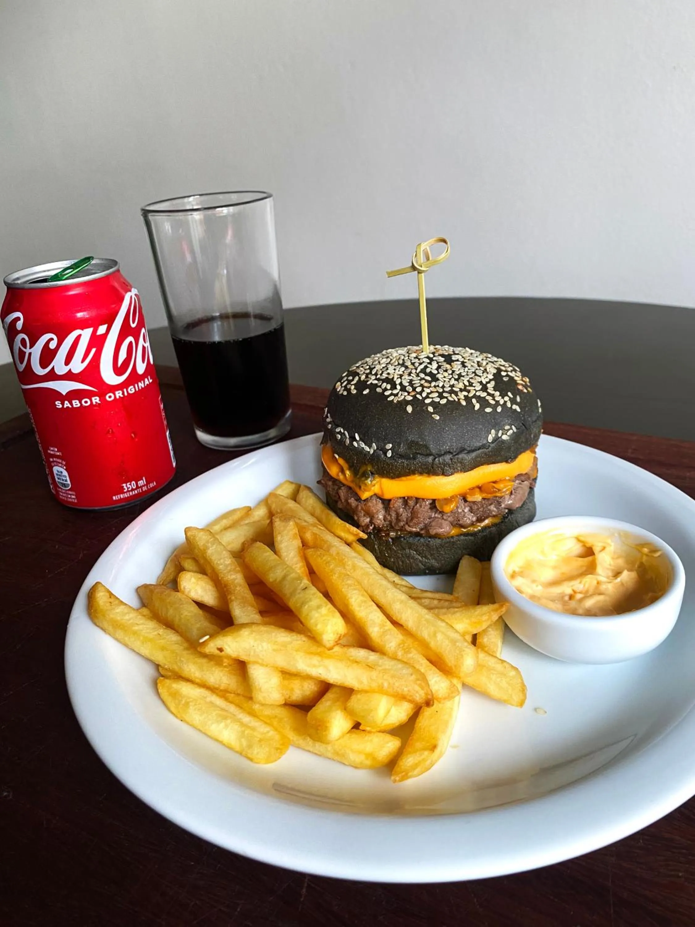 room service in Altadomo Hotel