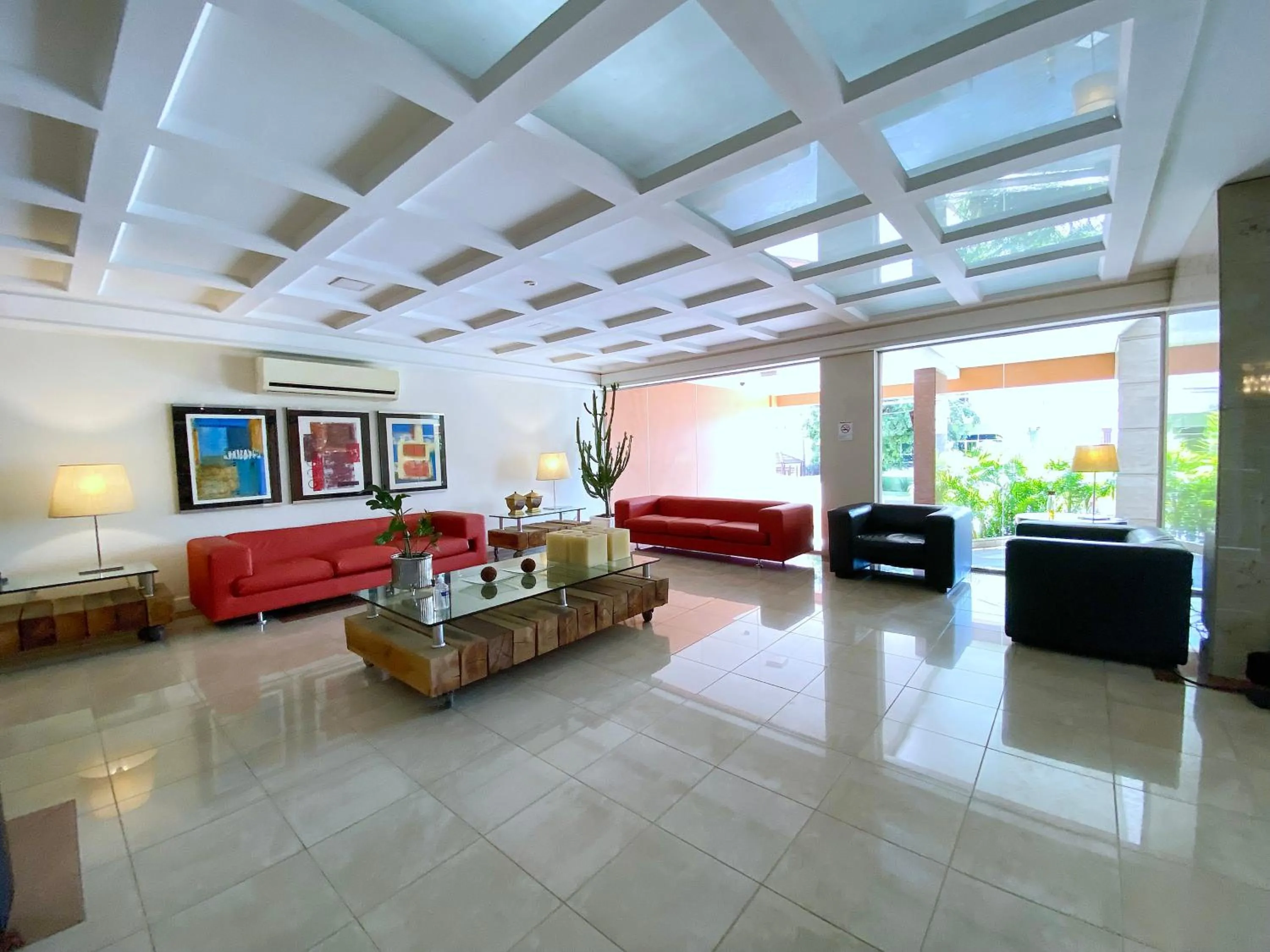 Living room in Altadomo Hotel