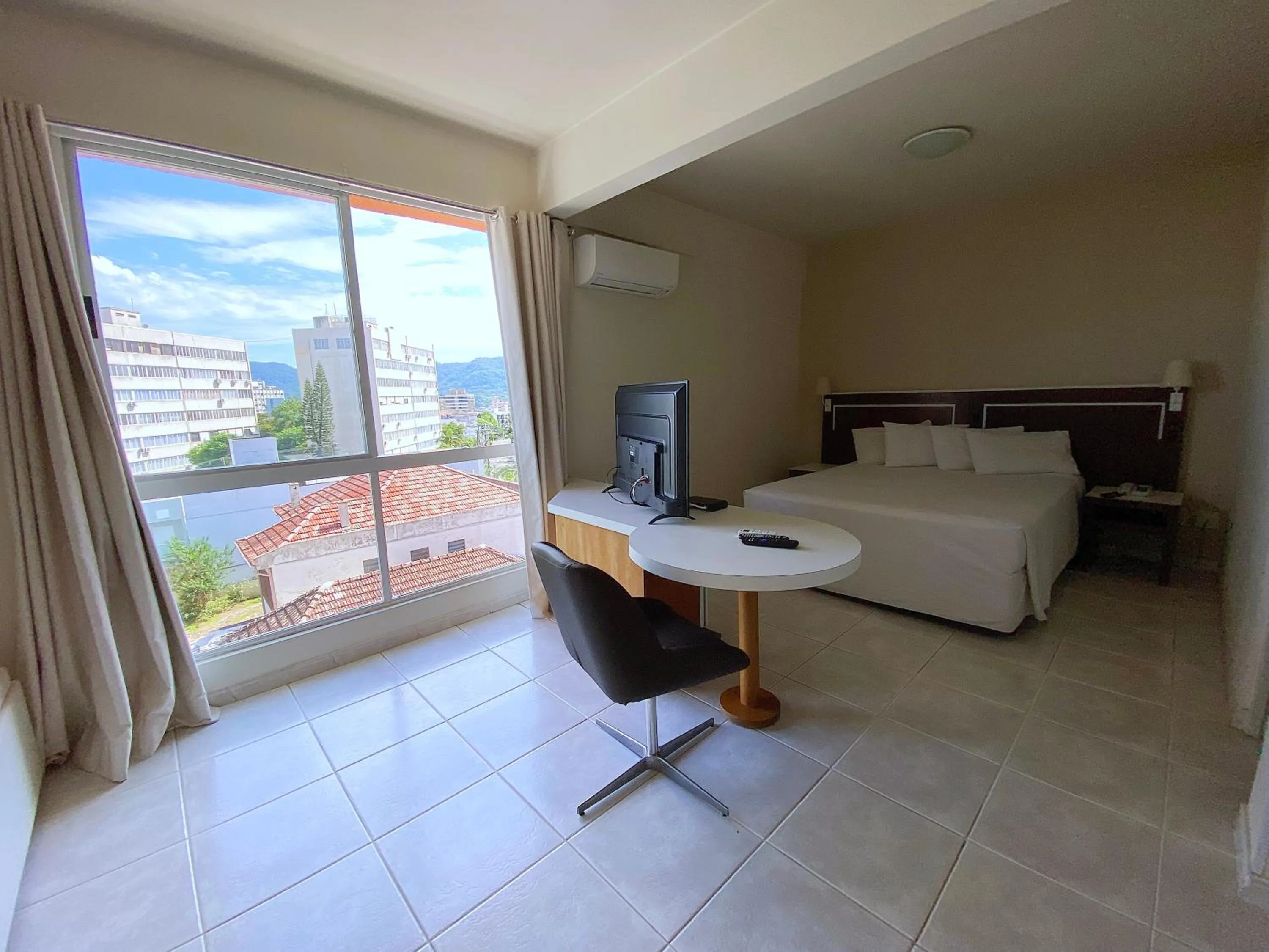 Bedroom, Bed in Altadomo Hotel