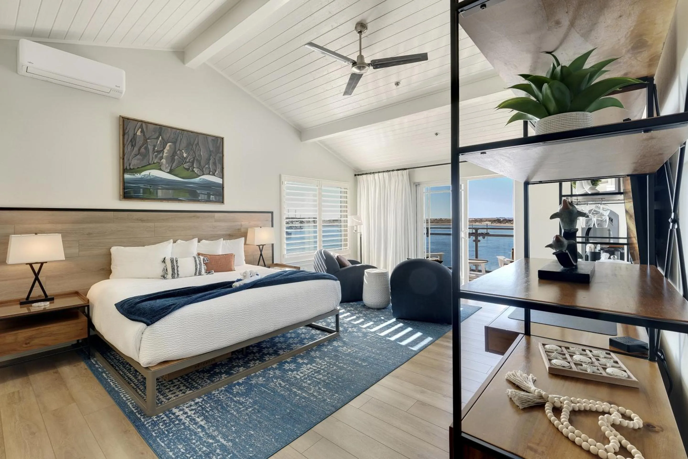 Bedroom, Bed in Anderson Inn