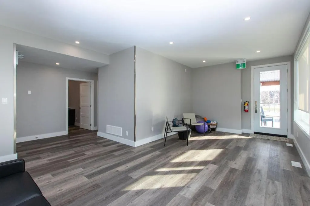Living room in 107 Birchview Trail