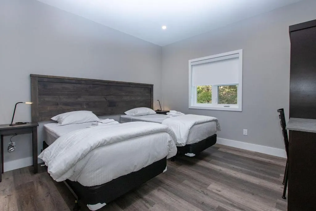 Bed in 107 Birchview Trail