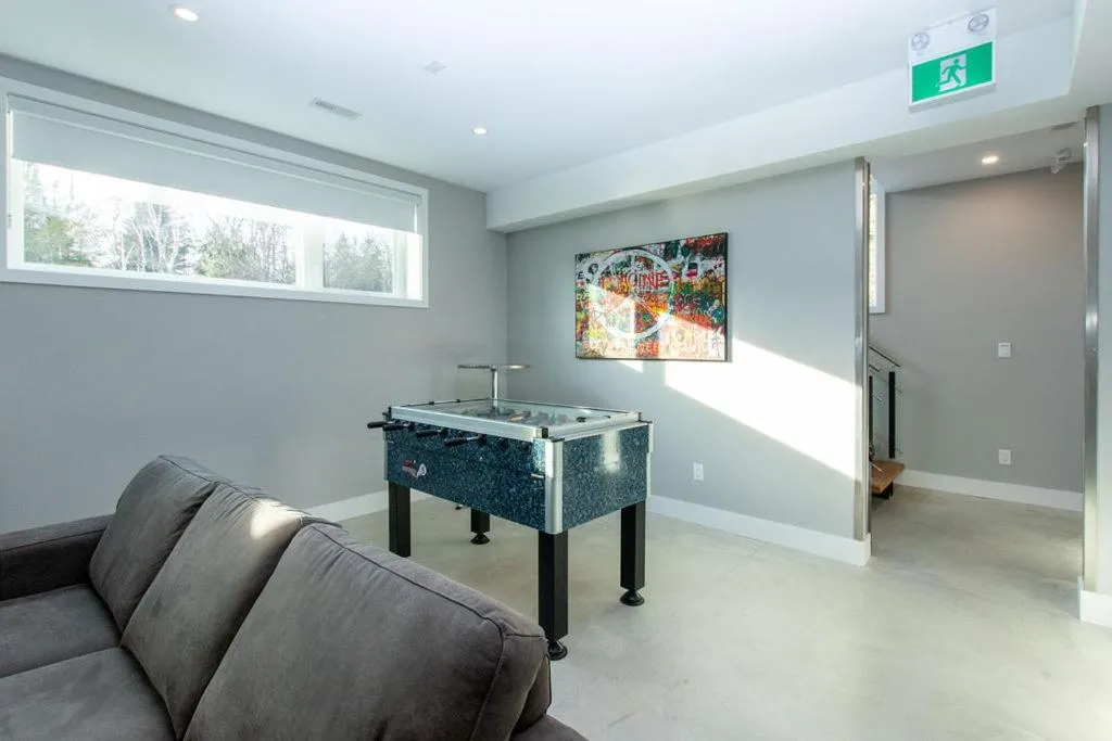 Living room in 107 Birchview Trail