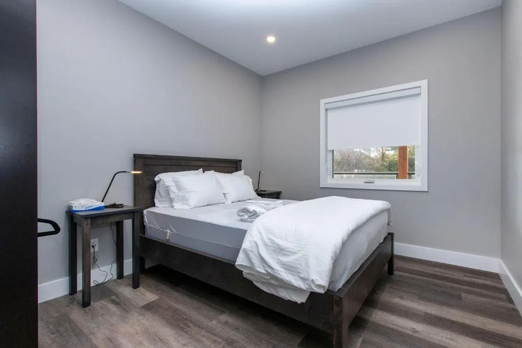 Bed in 107 Birchview Trail