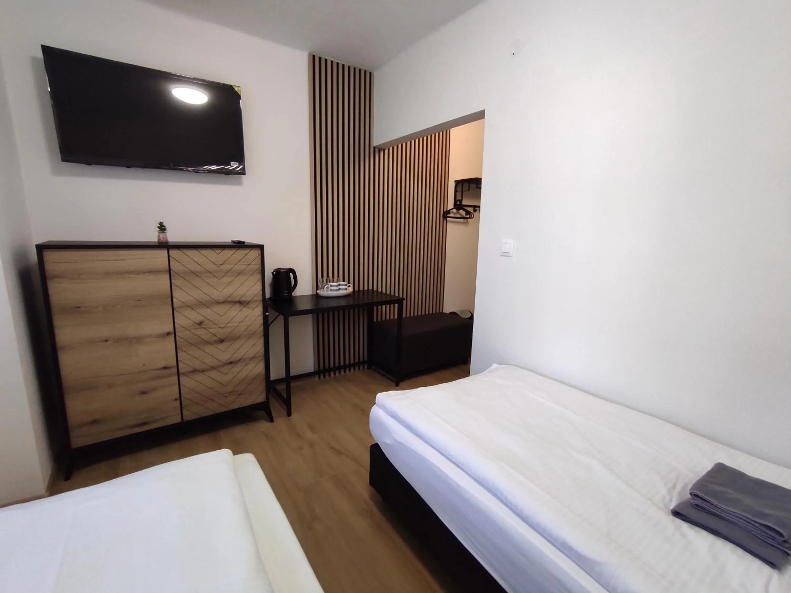 TV and multimedia, Bed in Symple apartments