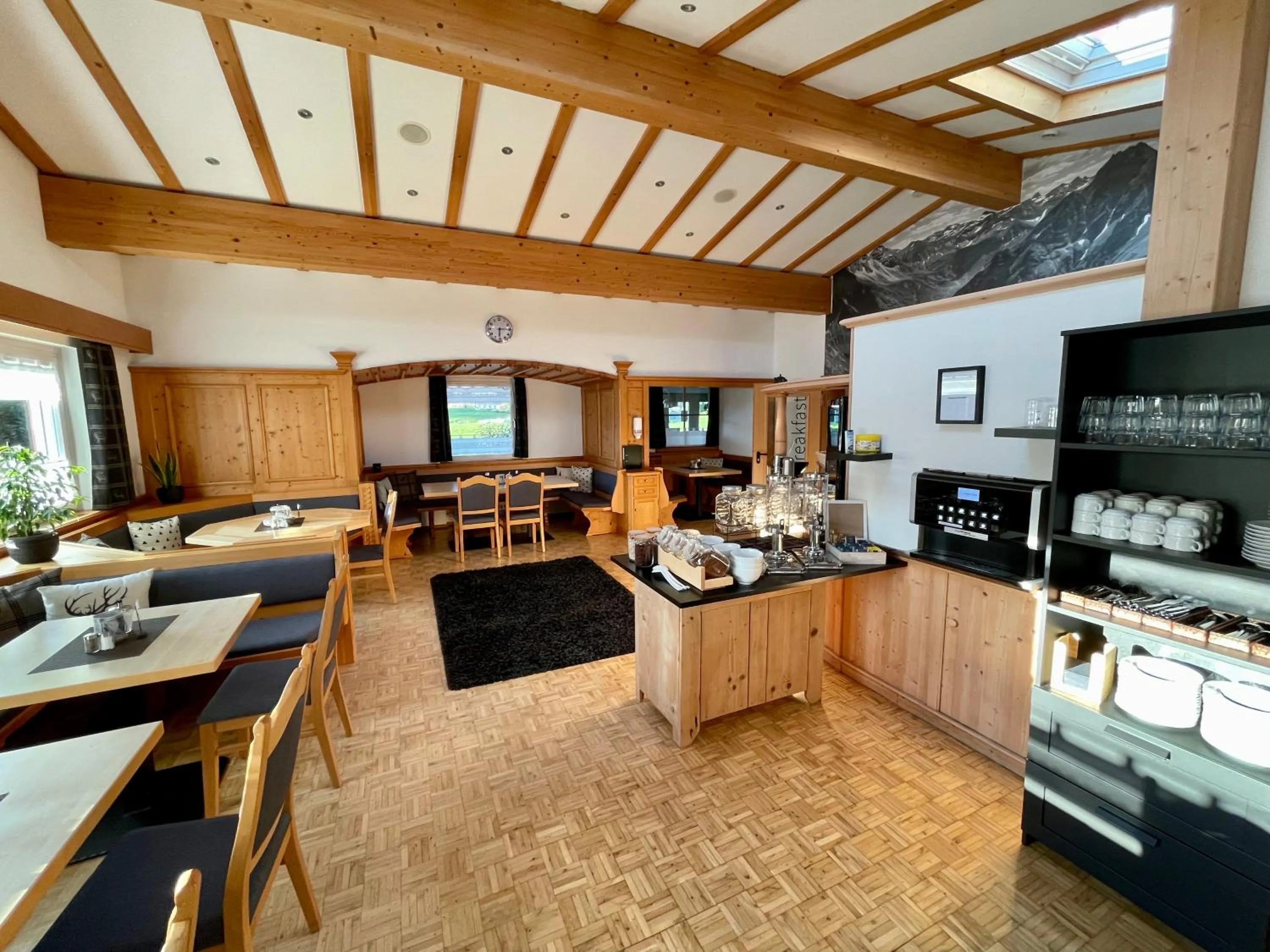 Breakfast in Hotel AlpIn Bed & Breakfast