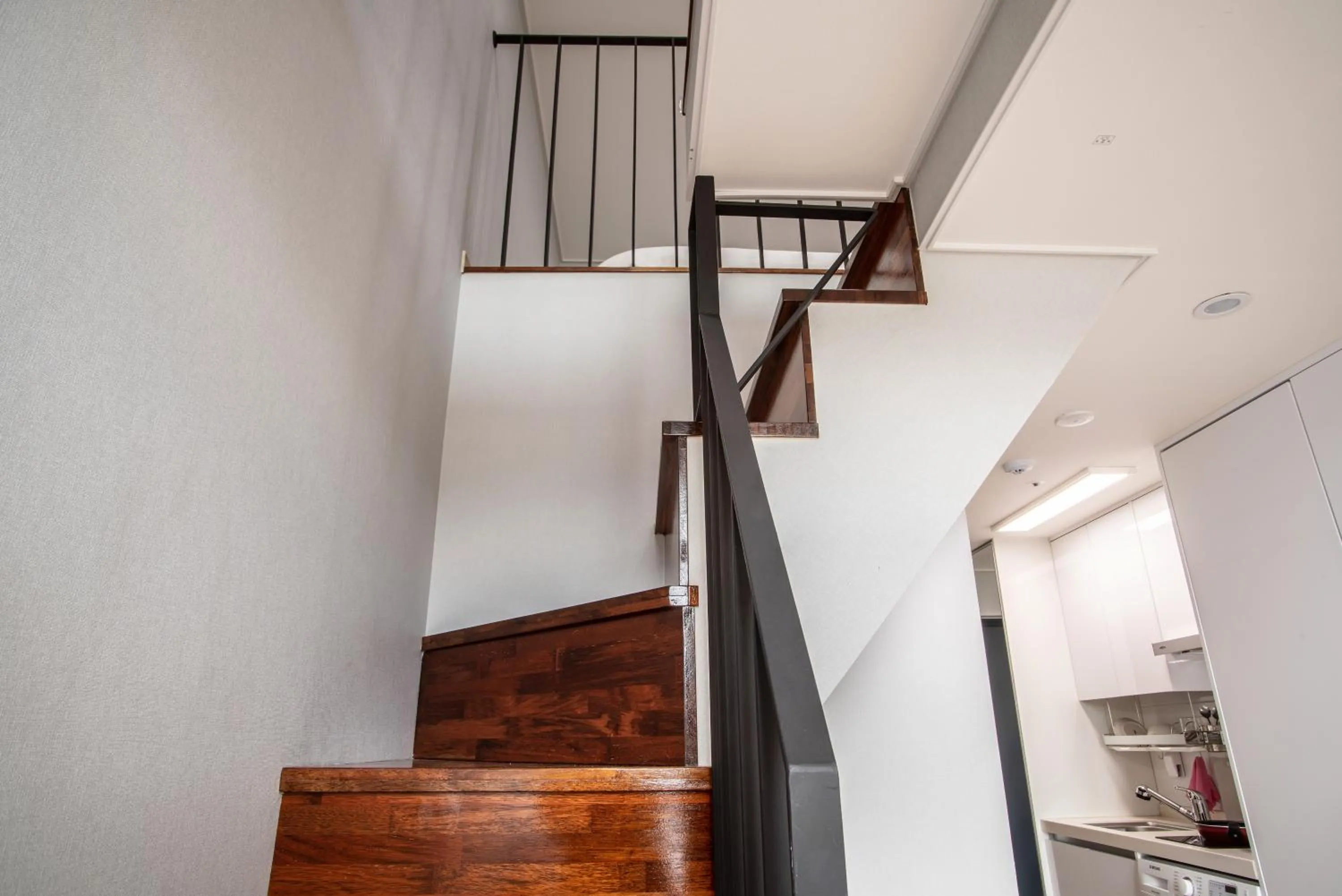 Living room in Jeju Central Park Residence