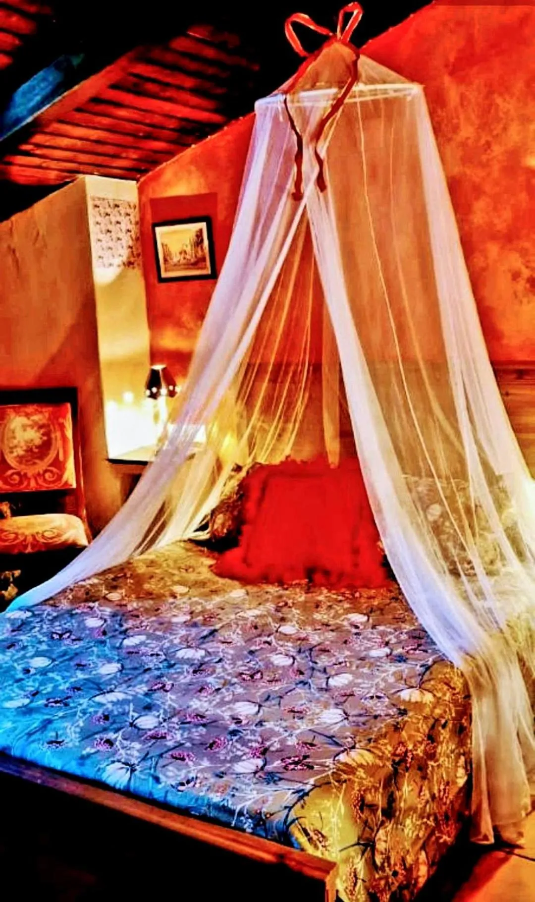 Bed in Romantic getaway to Cuenca - La Quinta