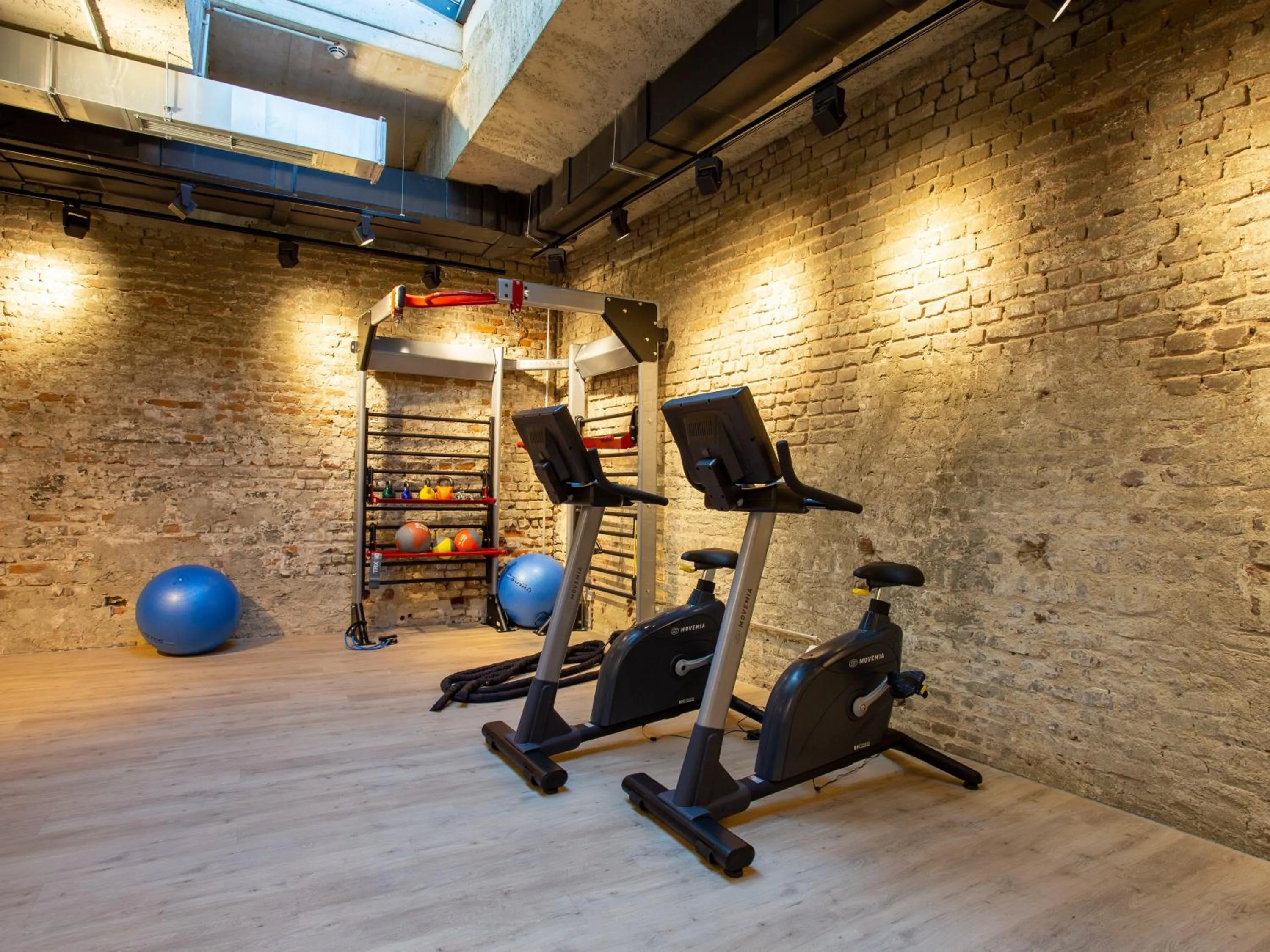 Fitness centre/facilities in Limehome Düsseldorf Stresemannstraße - Digital Access