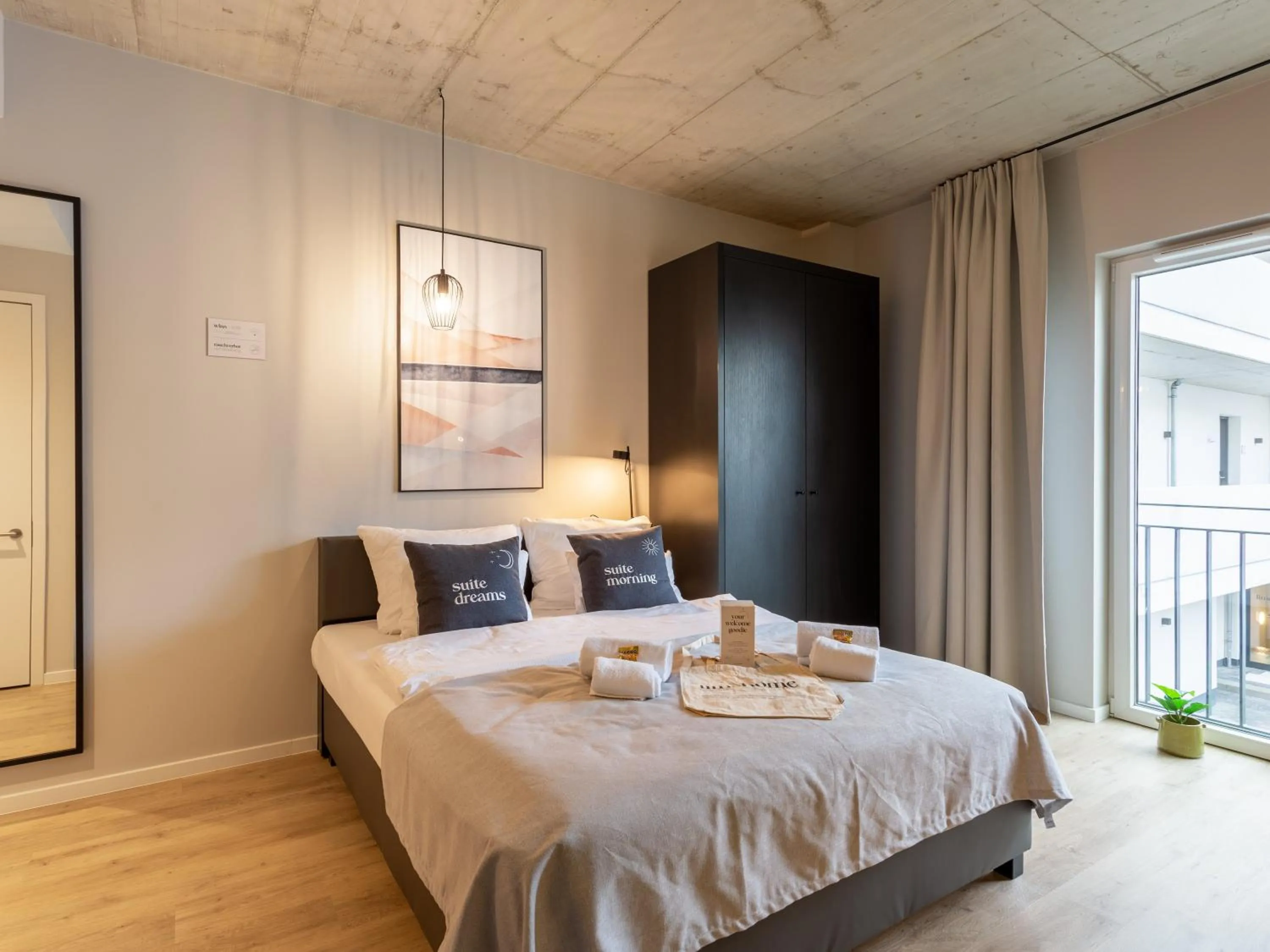 Bed in Limehome Düsseldorf Stresemannstraße - Digital Access