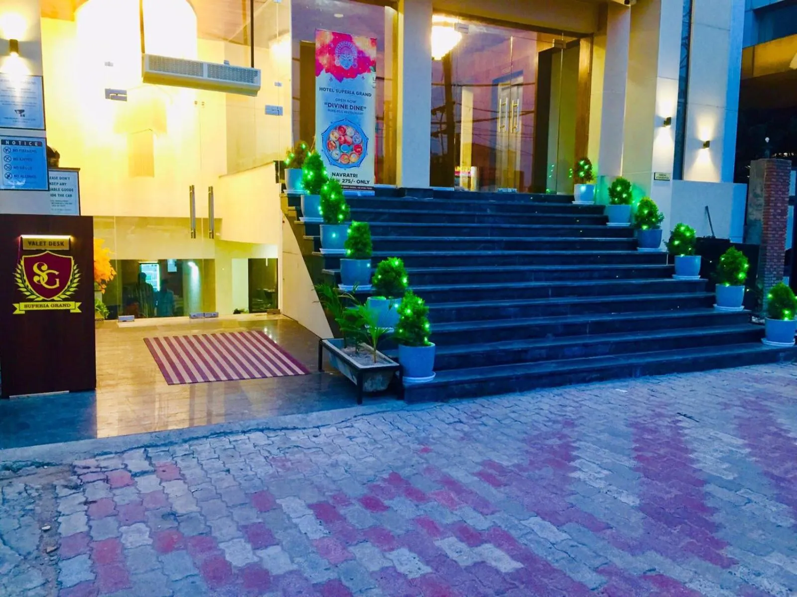HoTeL TRENOR