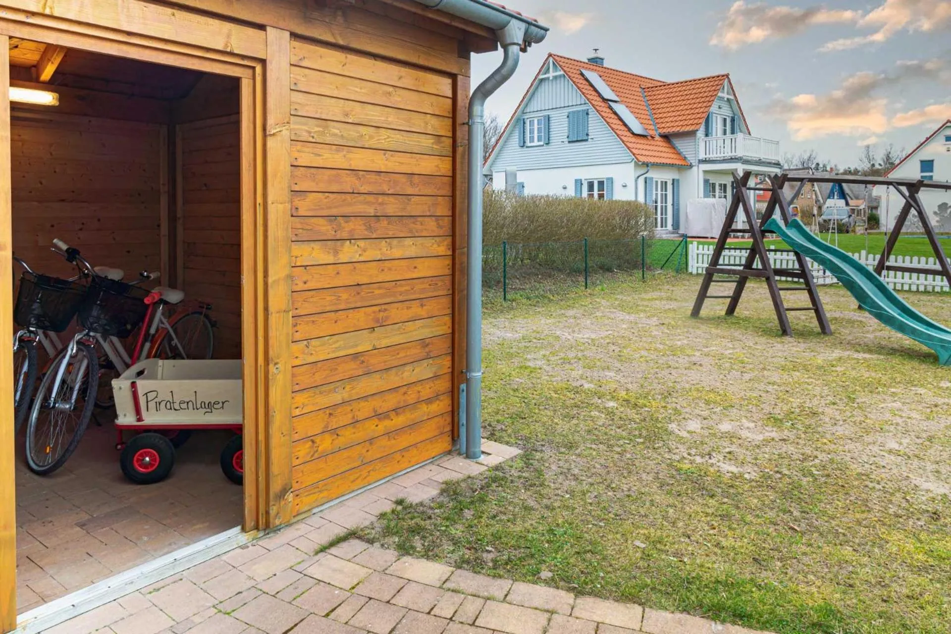 Children play ground in Ferienhaus Piratenlager
