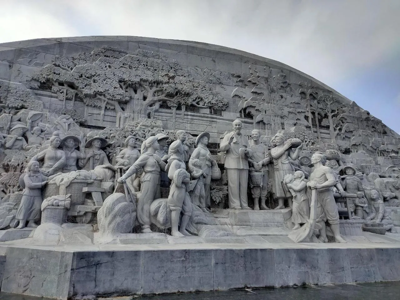 Nearby landmark in White Palace 2