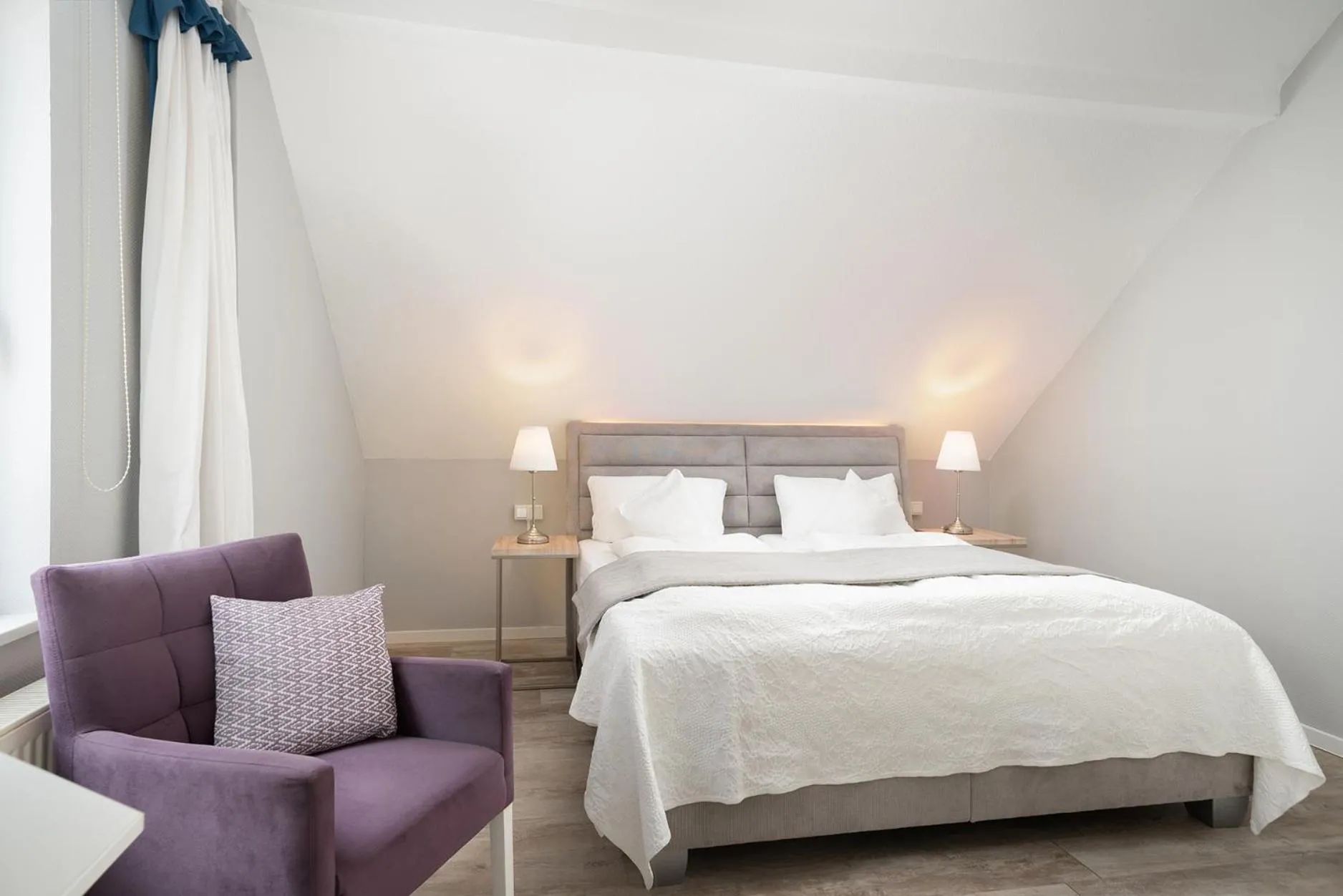 Bed in Hotel Haus am Park