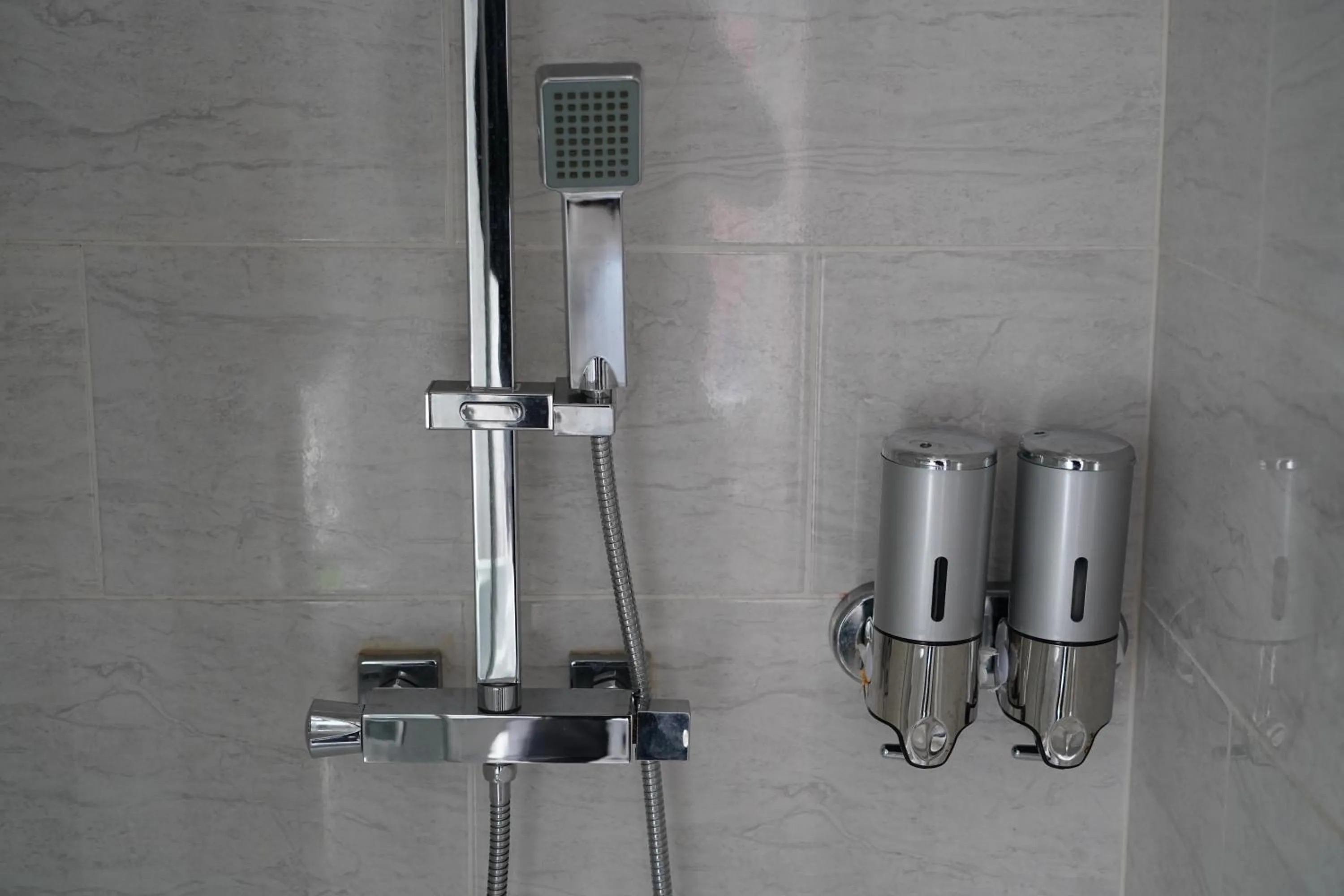 Bathroom in Hills View Apartments