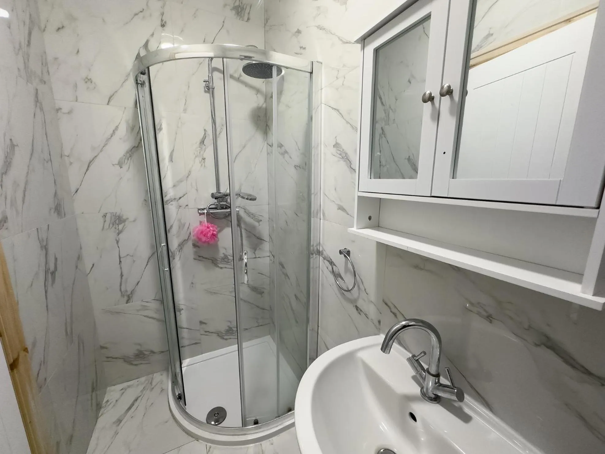 Hills View Apartments