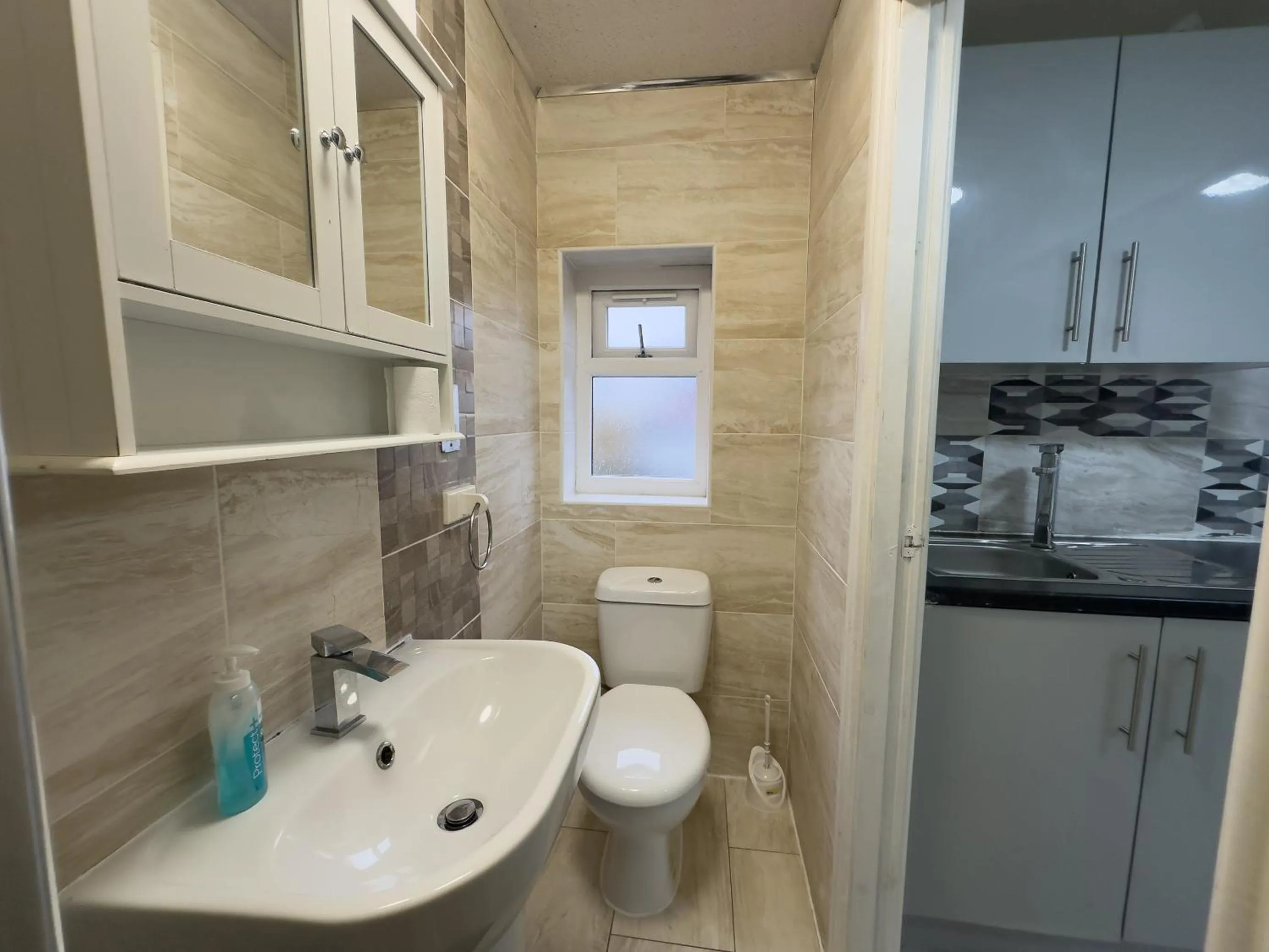 Hills View Apartments