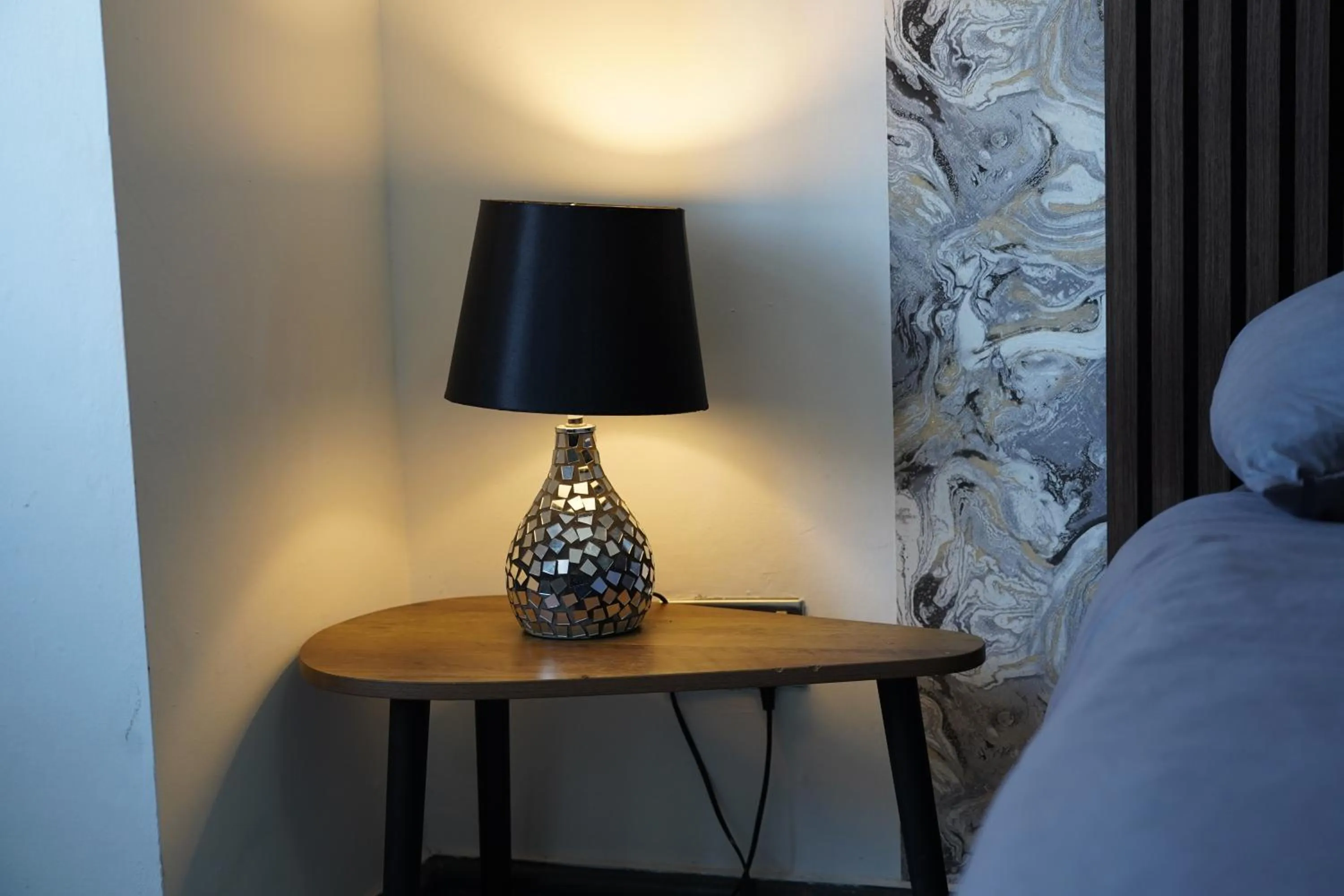 Bedroom, Bed in Hills View Apartments