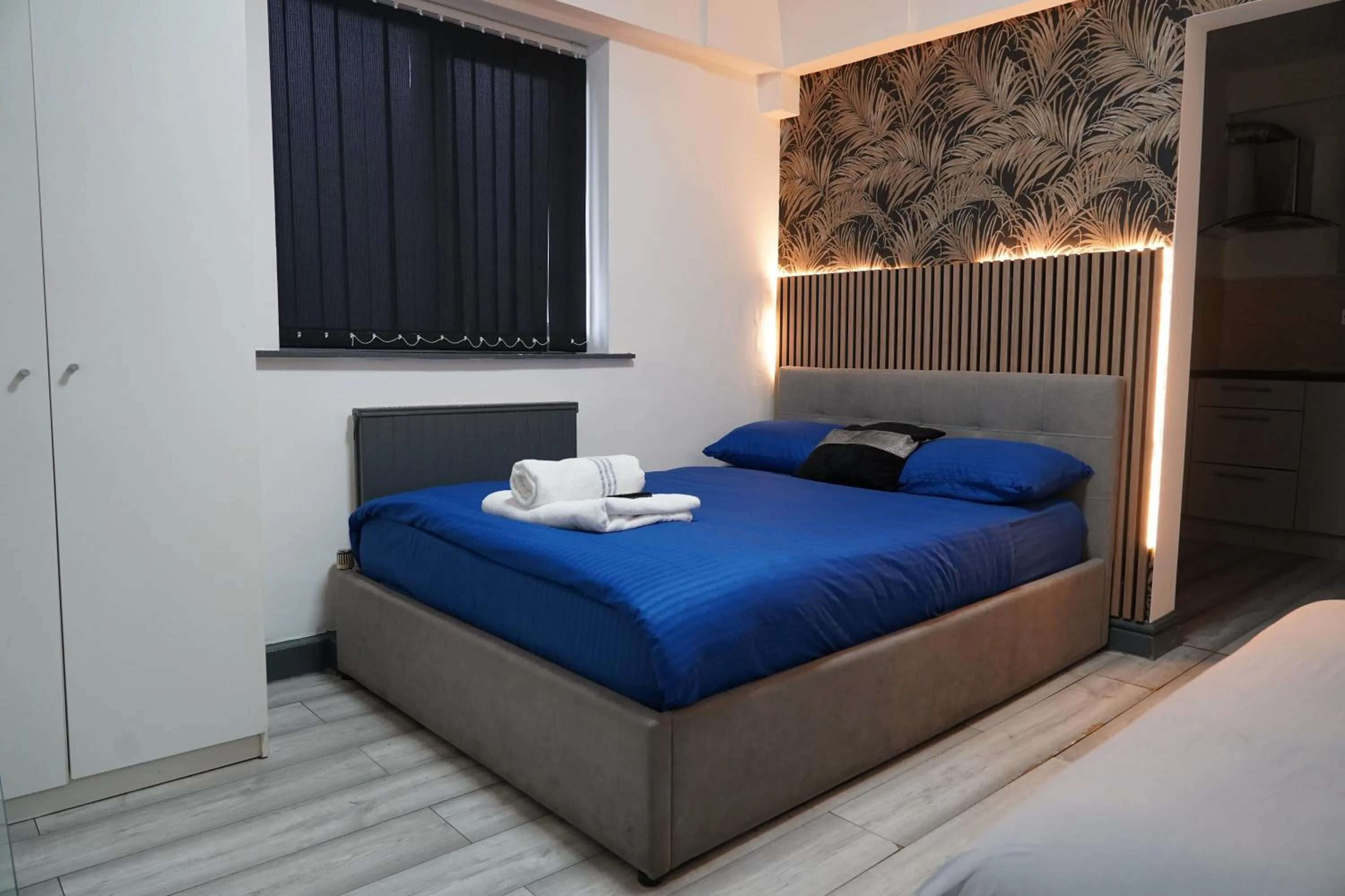 Bedroom, Bed in Hills View Apartments