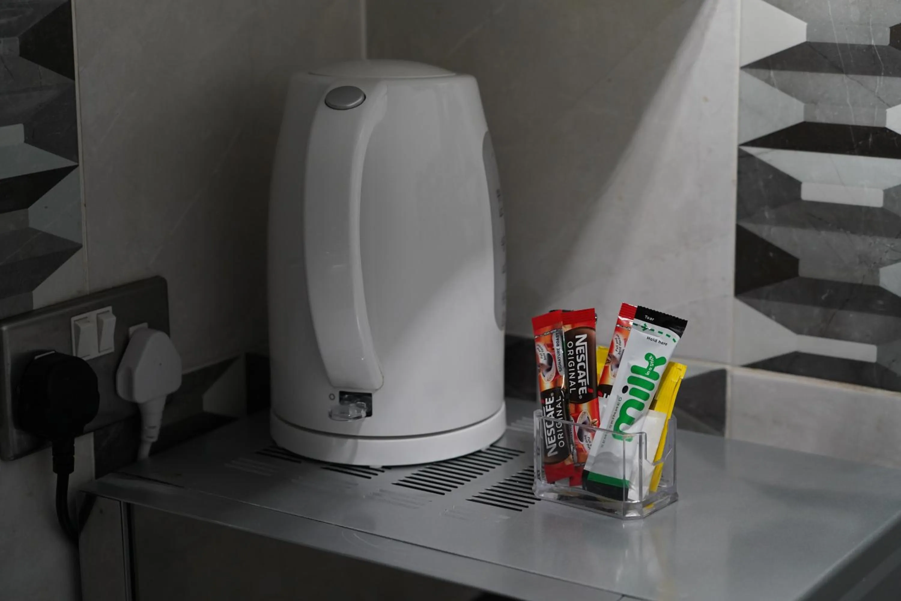 Coffee/tea facilities in Hills View Apartments