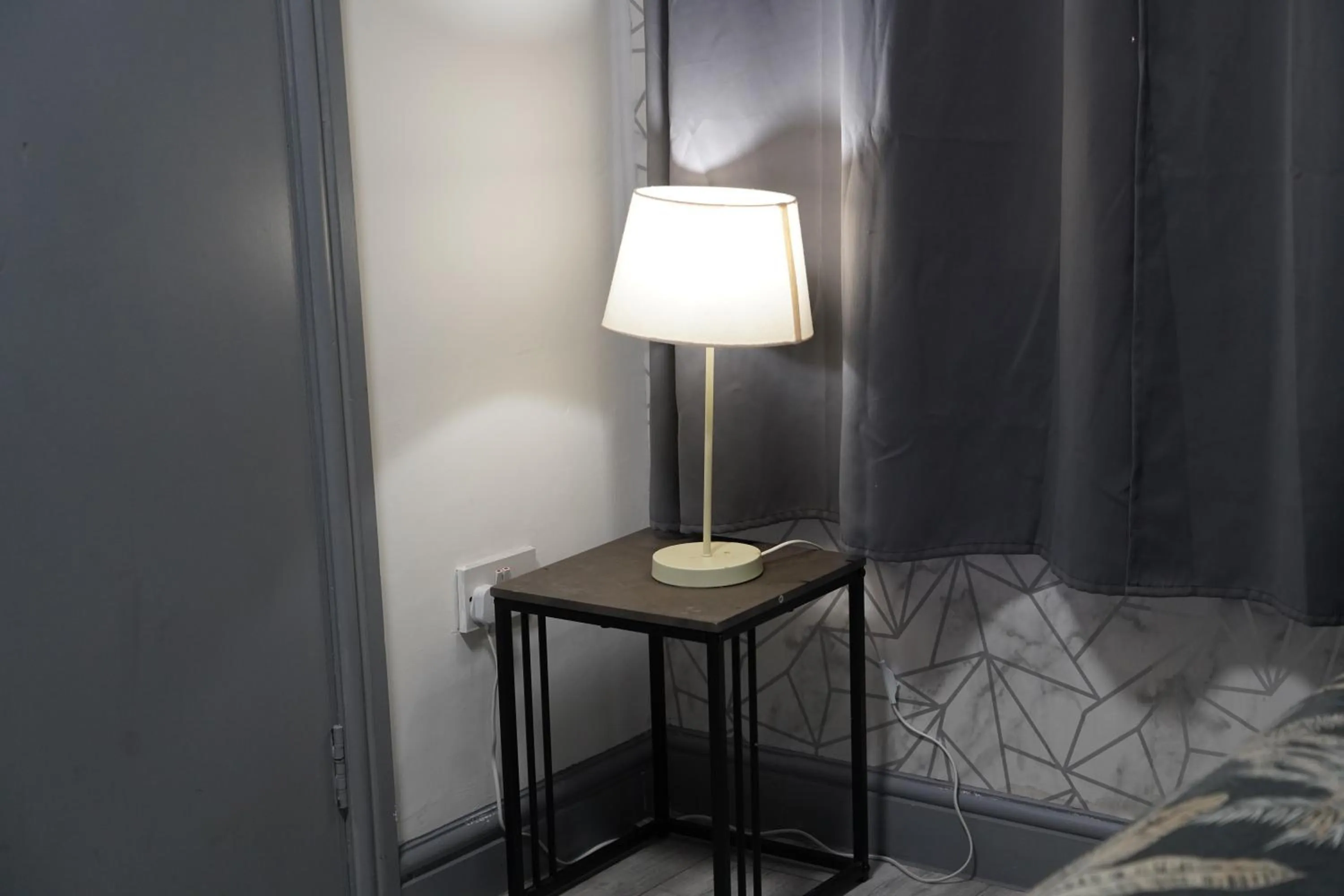 Bedroom, Bed in Hills View Apartments