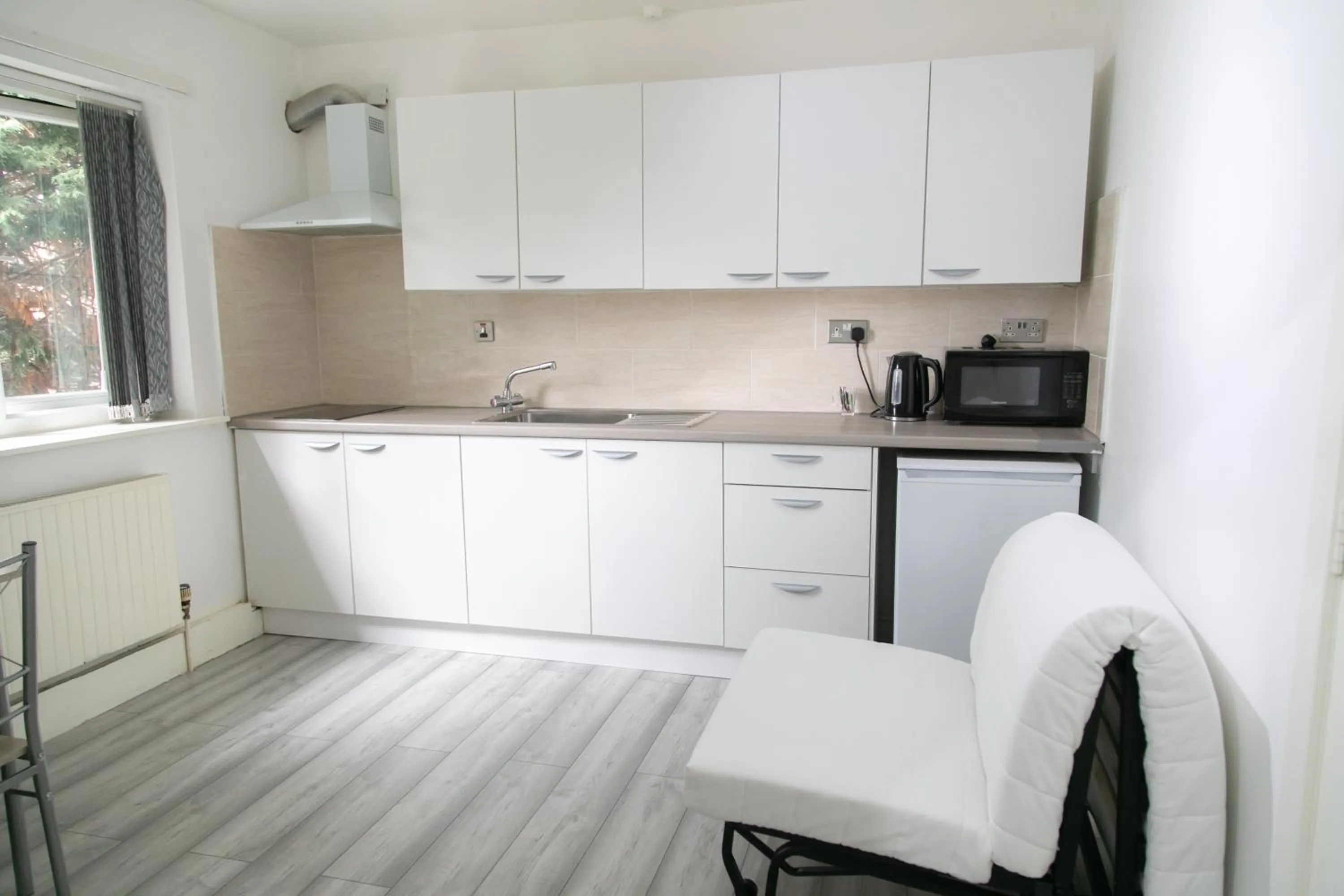 Coffee/tea facilities in Hills View Apartments