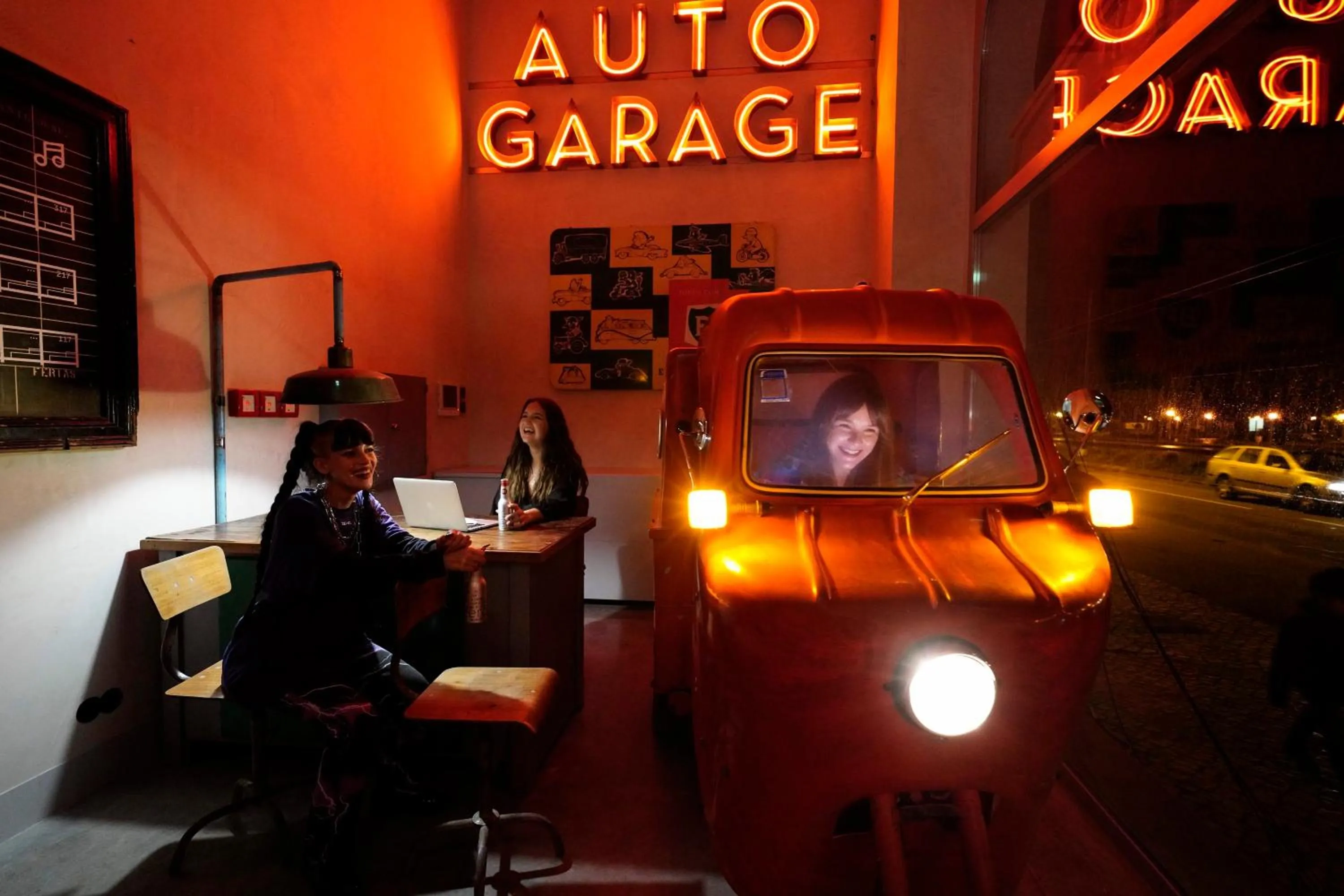 Lobby or reception in Zero Box Lodge Coimbra