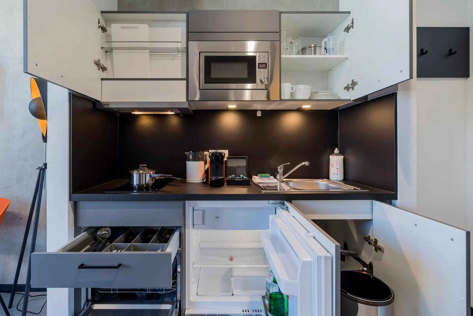 Kitchen or kitchenette in Nena Apartments Moritzplatz