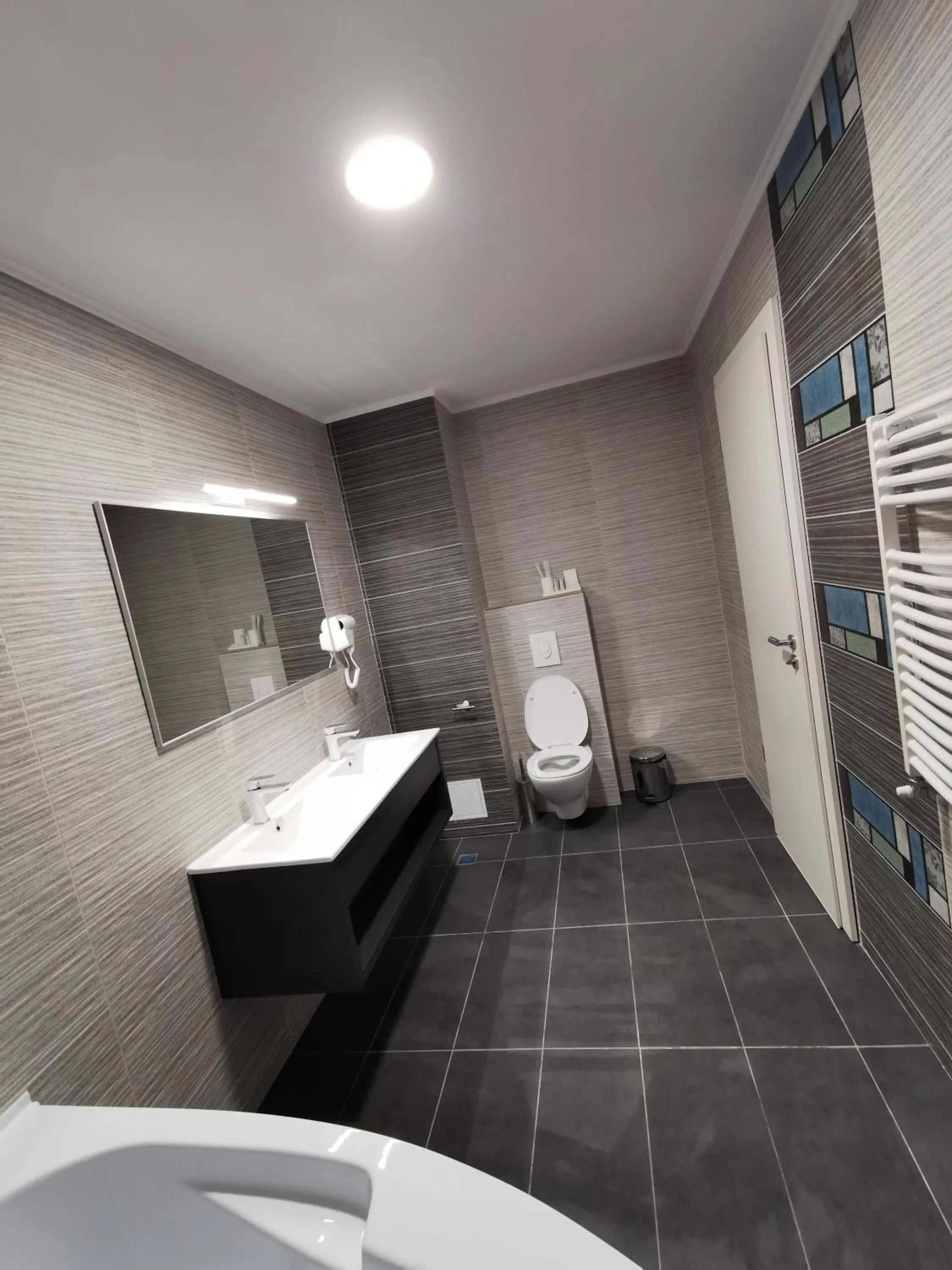 Bathroom in Hotel Javu